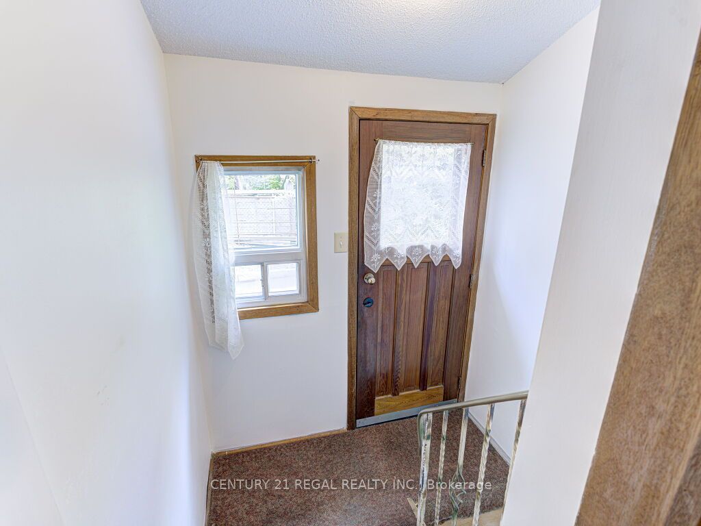 46 Marchmount Road Property Photo 31
