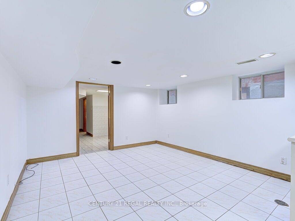 46 Marchmount Road Property Photo 34