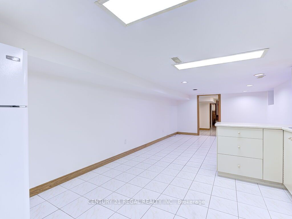 46 Marchmount Road Property Photo 35