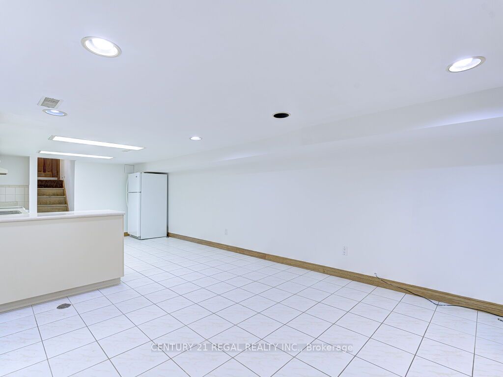 46 Marchmount Road Property Photo 37