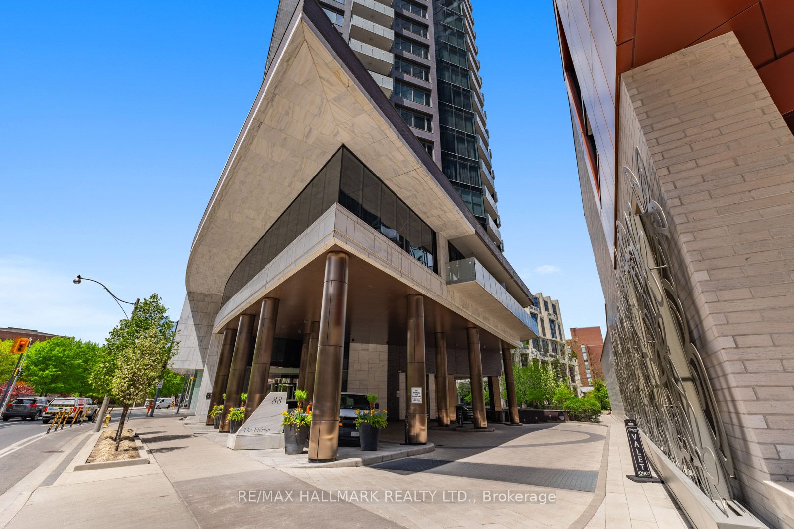 #306 - 88 Davenport Road Property Photo 1