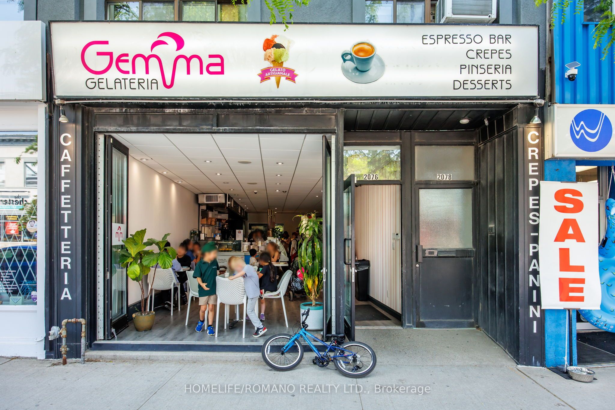2076 Yonge Street Property Photo 2