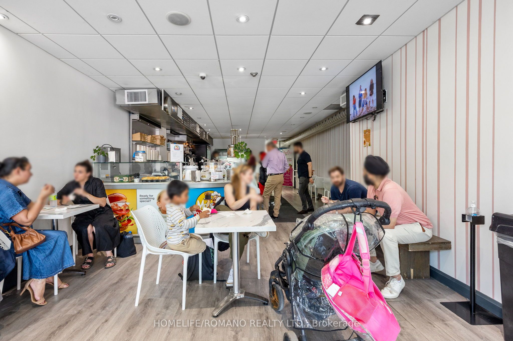 2076 Yonge Street Property Photo 14