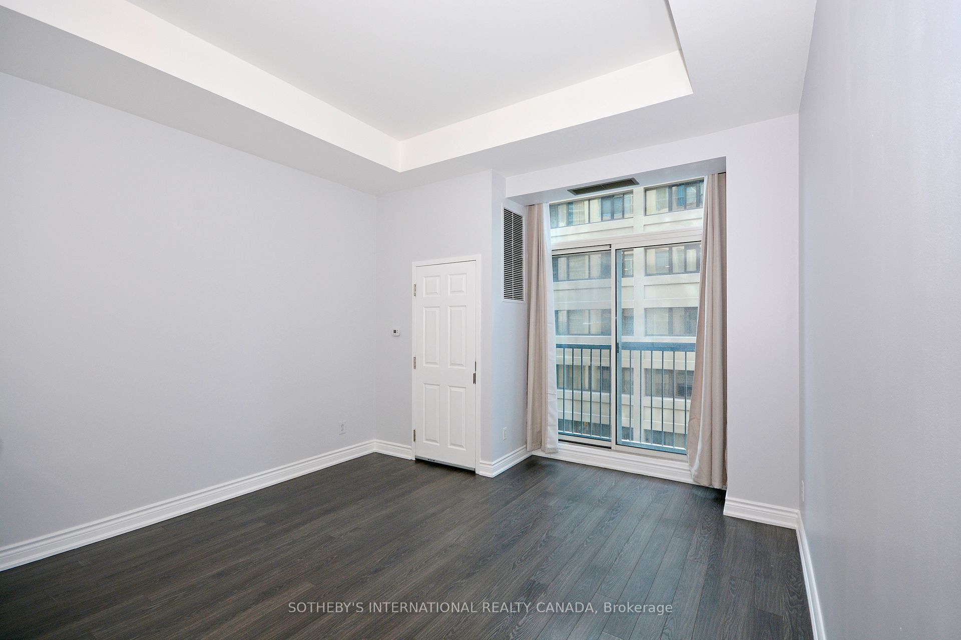 #507 - 8 Wellesley Street Property Photo 12