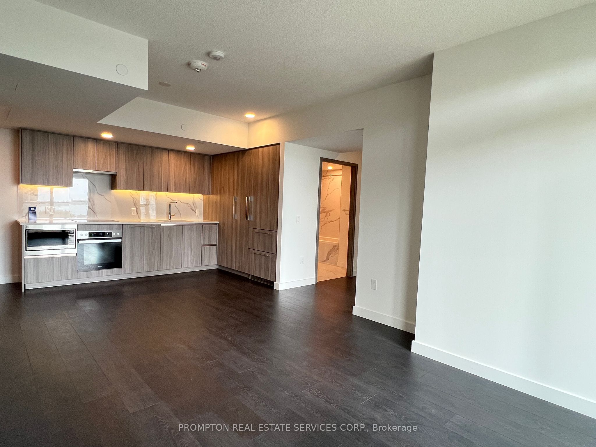 #721 - 3 Concord Cityplace Way Property Photo 15