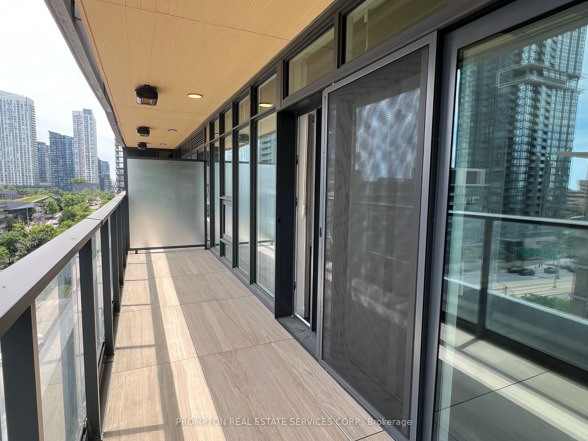 #721 - 3 Concord Cityplace Way Property Photo 35