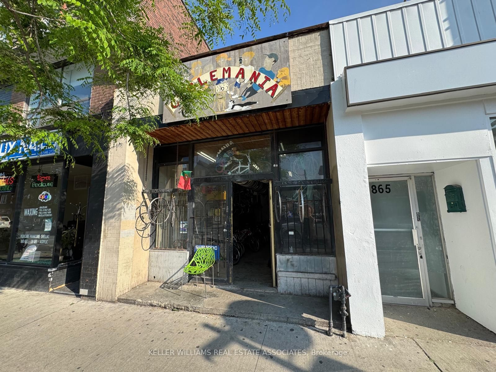 863 Bloor Street Property Photo 1