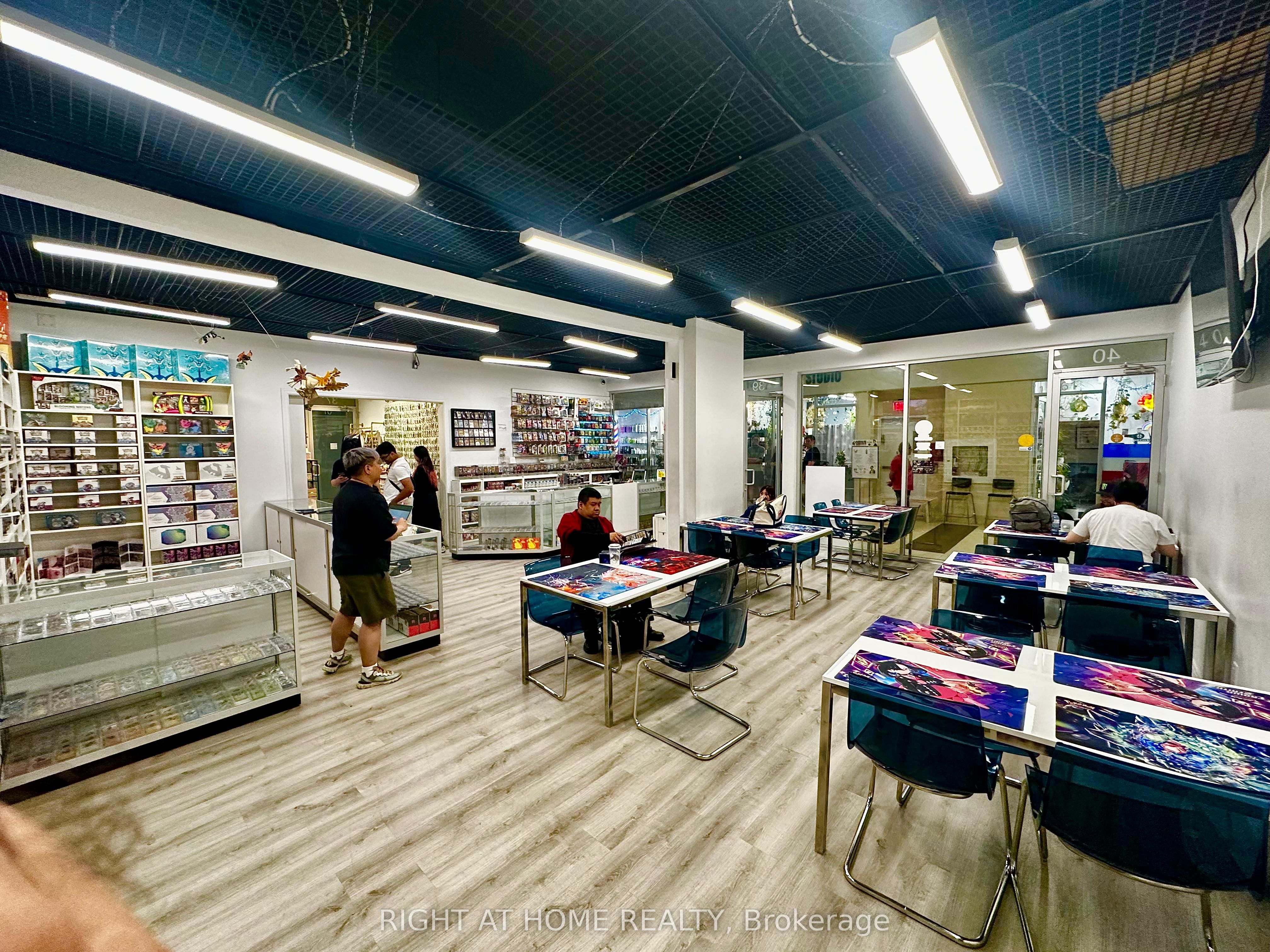 #40 - 384 Yonge Street Property Photo 6