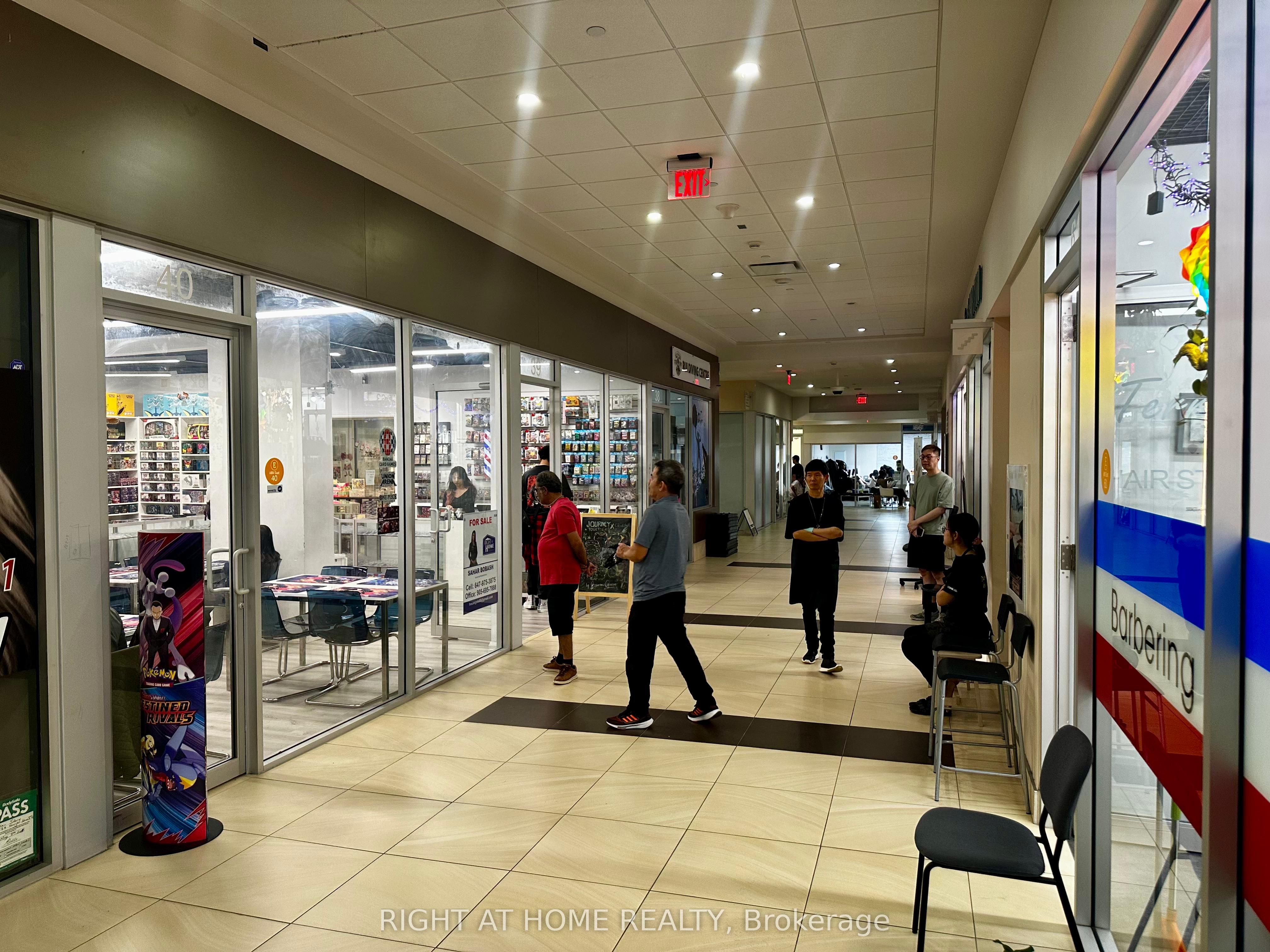 #40 - 384 Yonge Street Property Photo 9