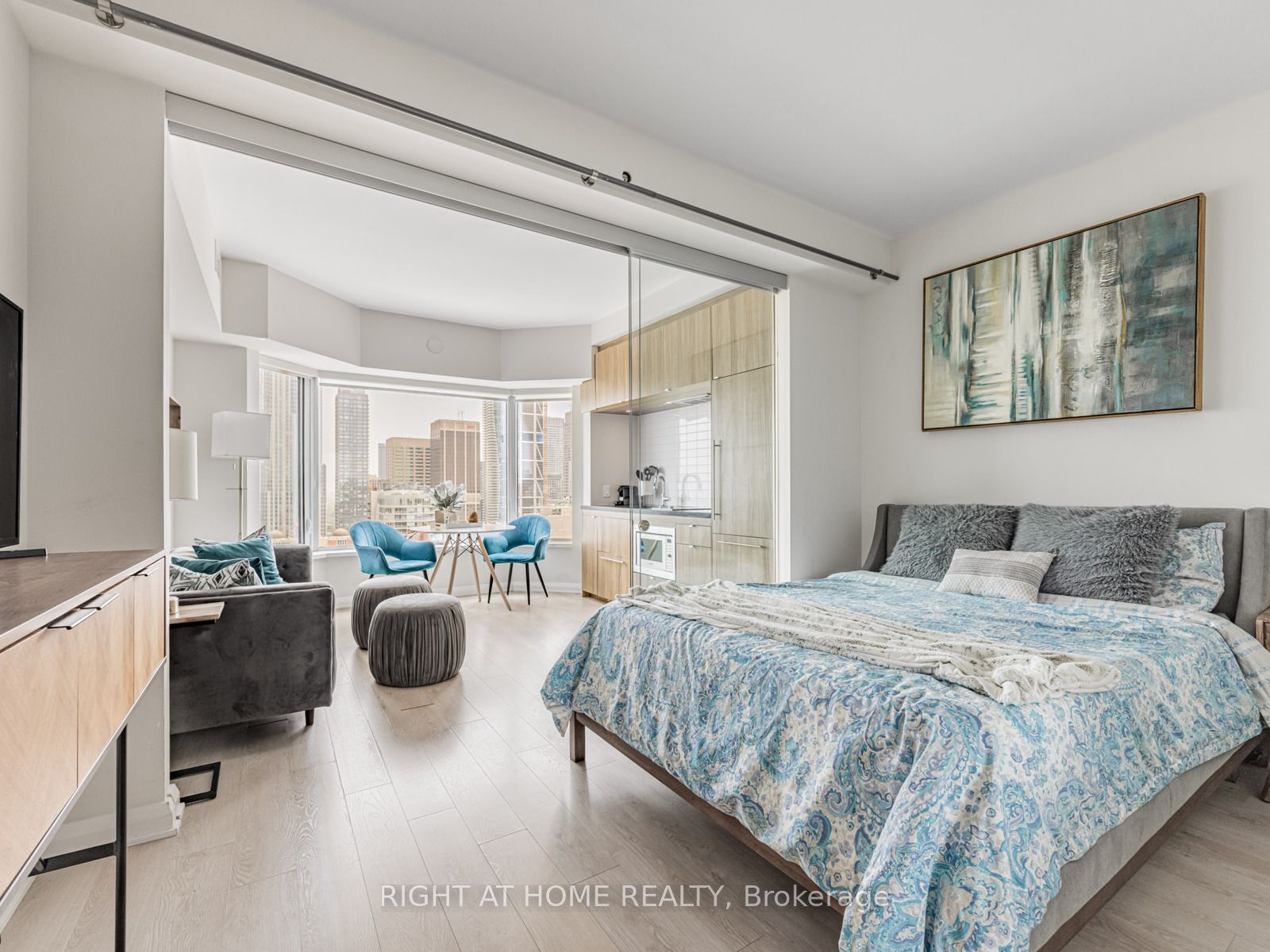 #3105 - 155 Yorkville Avenue Property Photo 12