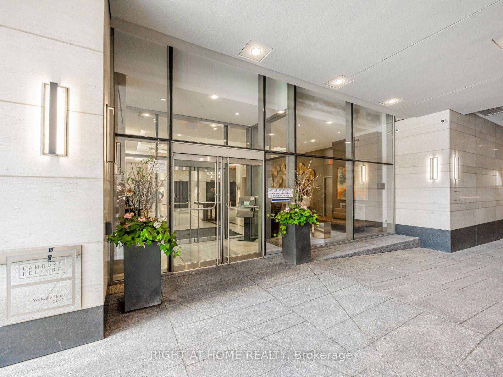 #3105 - 155 Yorkville Avenue Property Photo 23