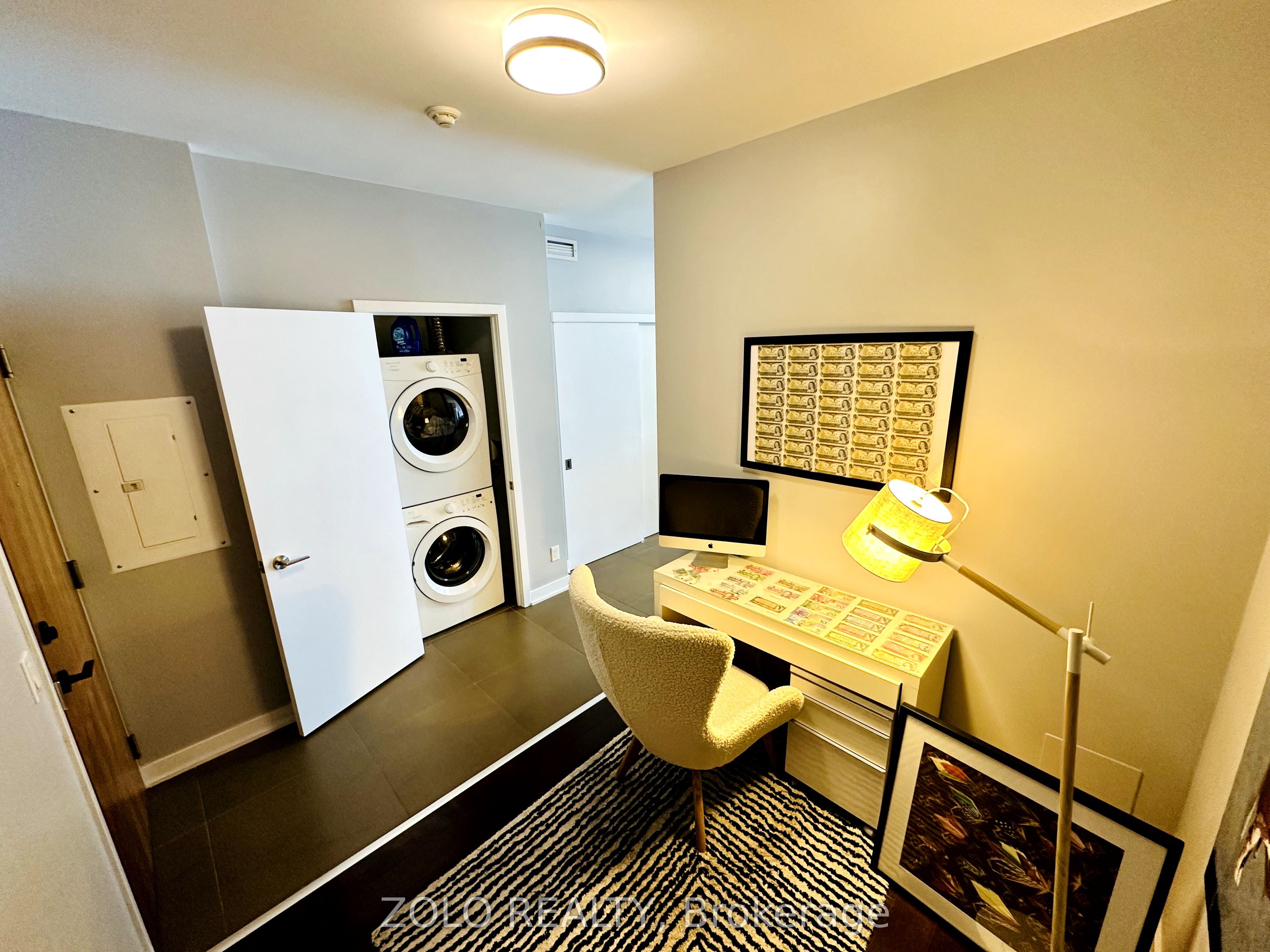 #2412 - 1 Market Street Property Photo 11