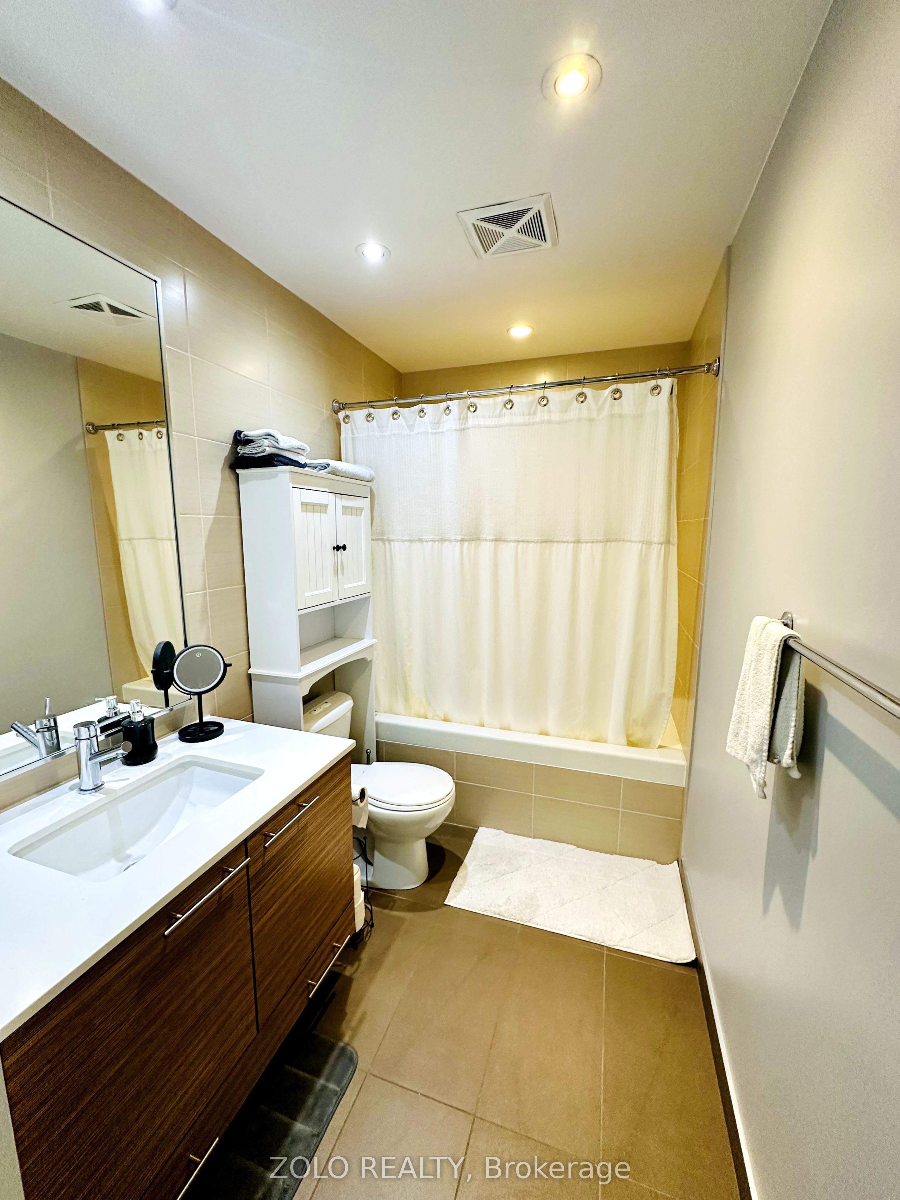 #2412 - 1 Market Street Property Photo 15