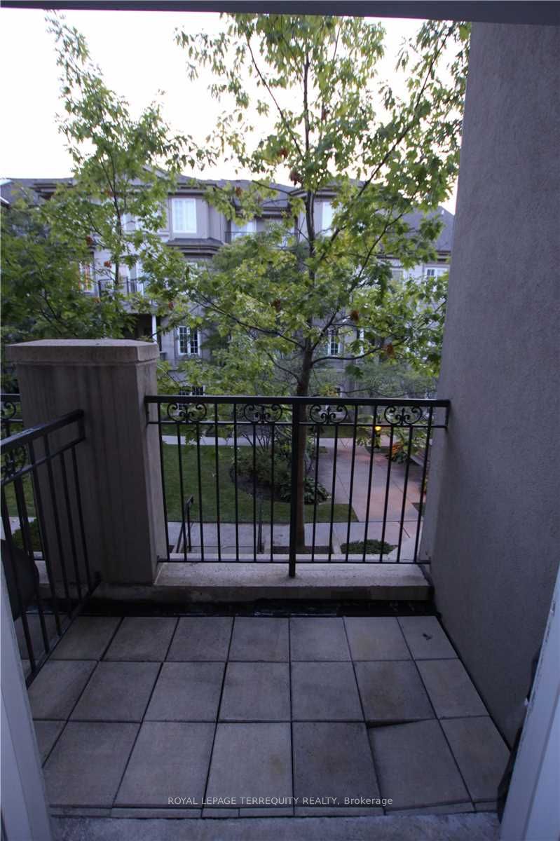108 Finch Avenue W B13 Property Photo 6