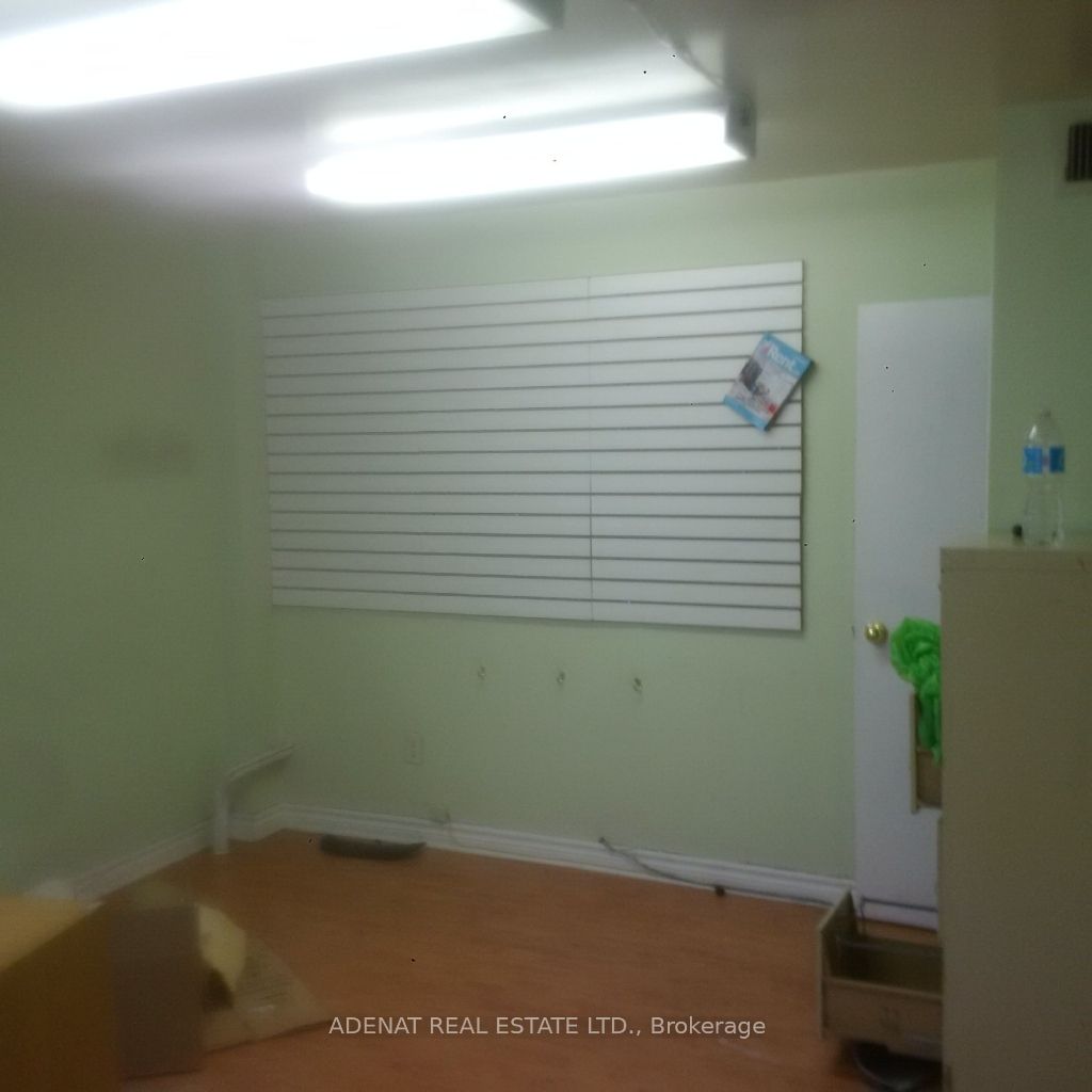 365a Wilson Avenue #214 Property Photo 3