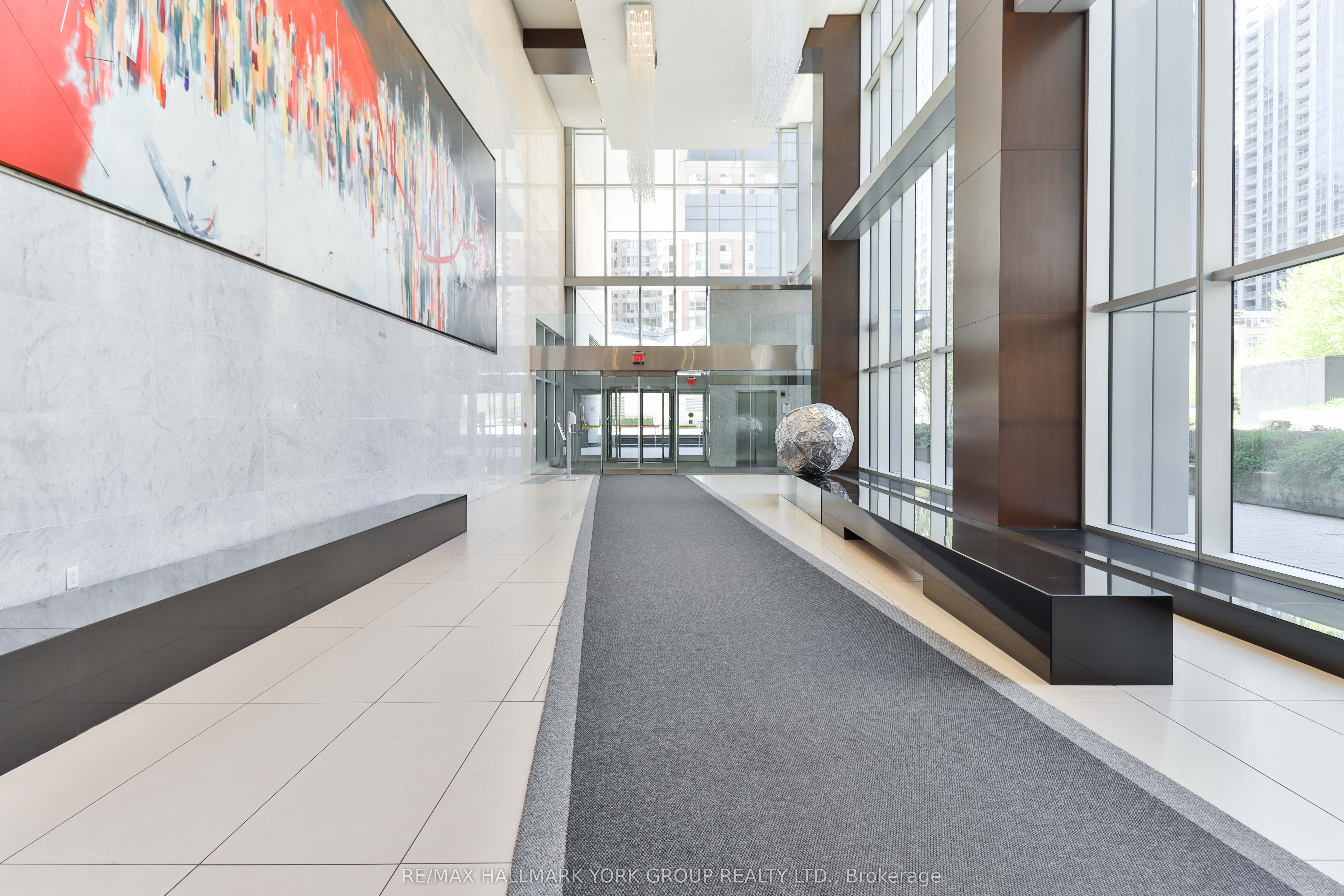 386 Yonge Street 1607 Property Photo 24