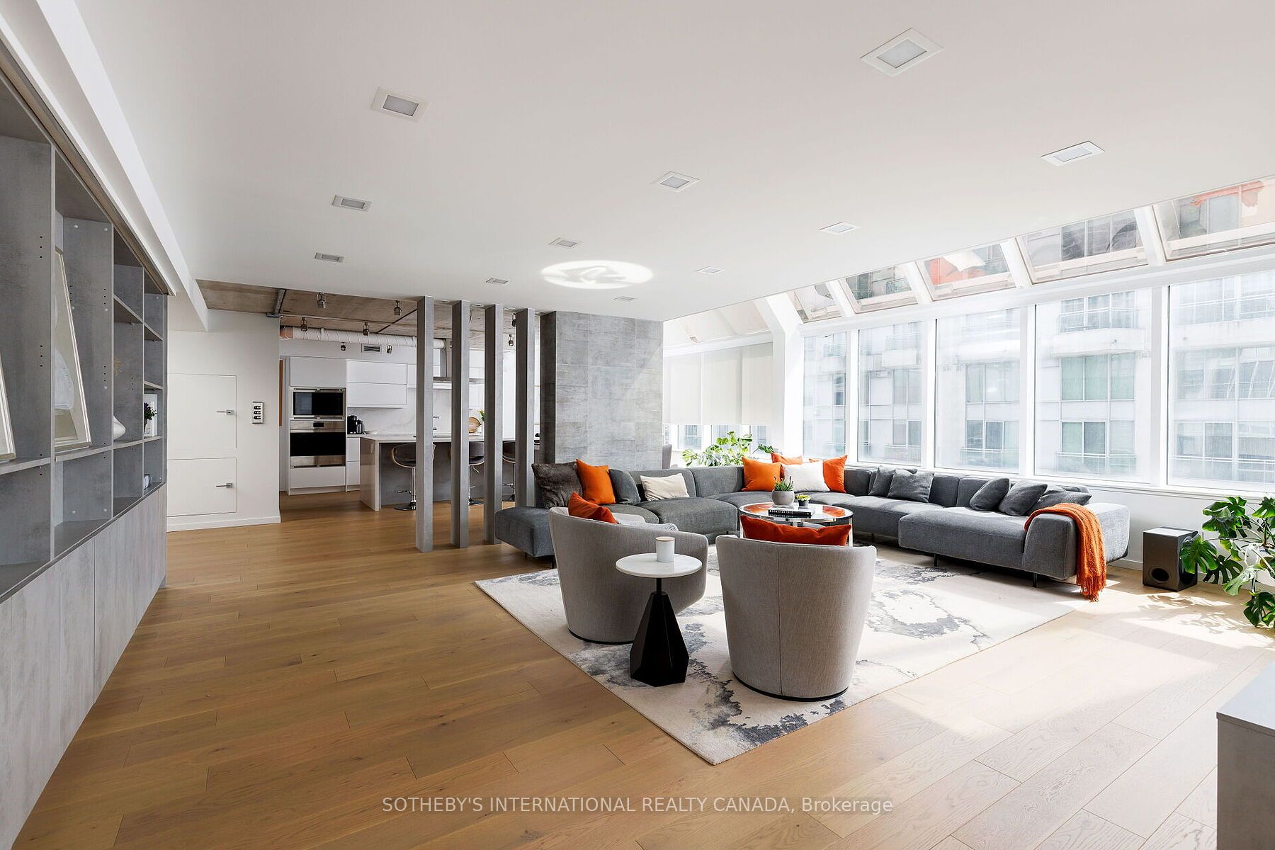#PH 912 - 82 Lombard Street Property Photo 1