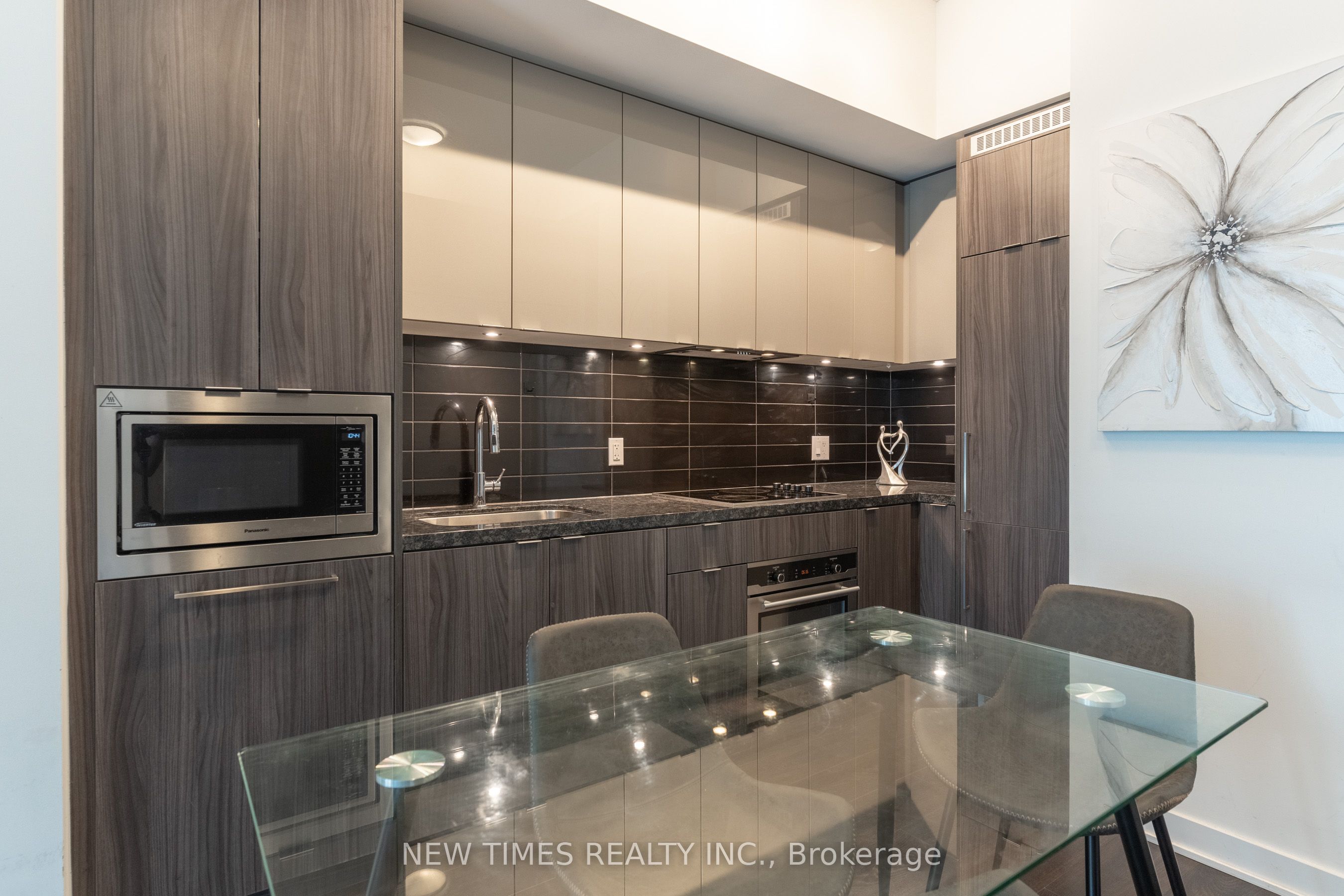 #3808 - 125 Blue Jays Way Property Photo 1
