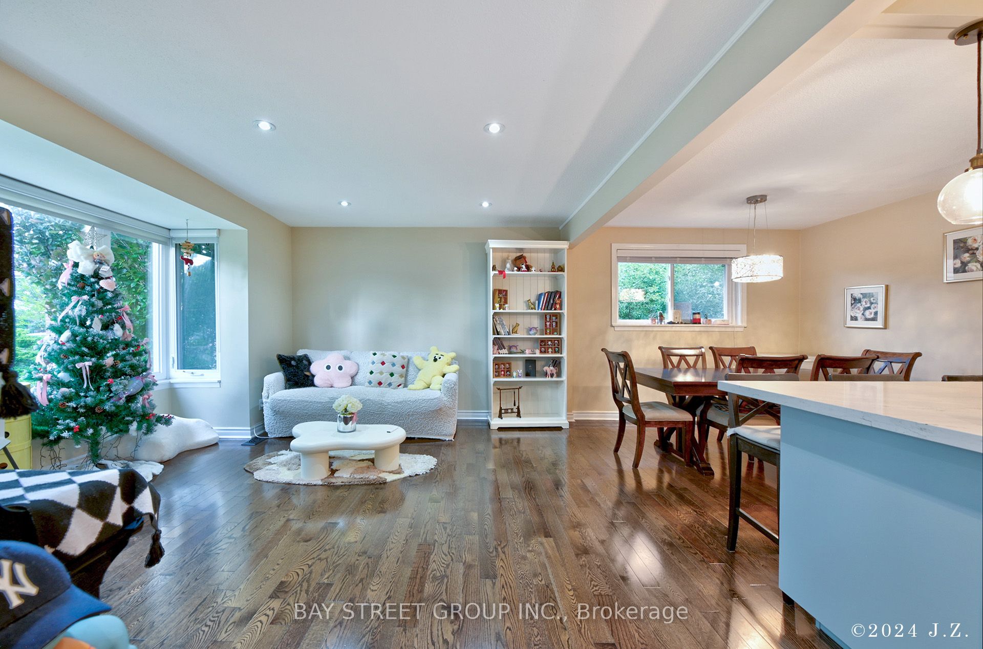 67 Grove Park Crescent Property Photo 2