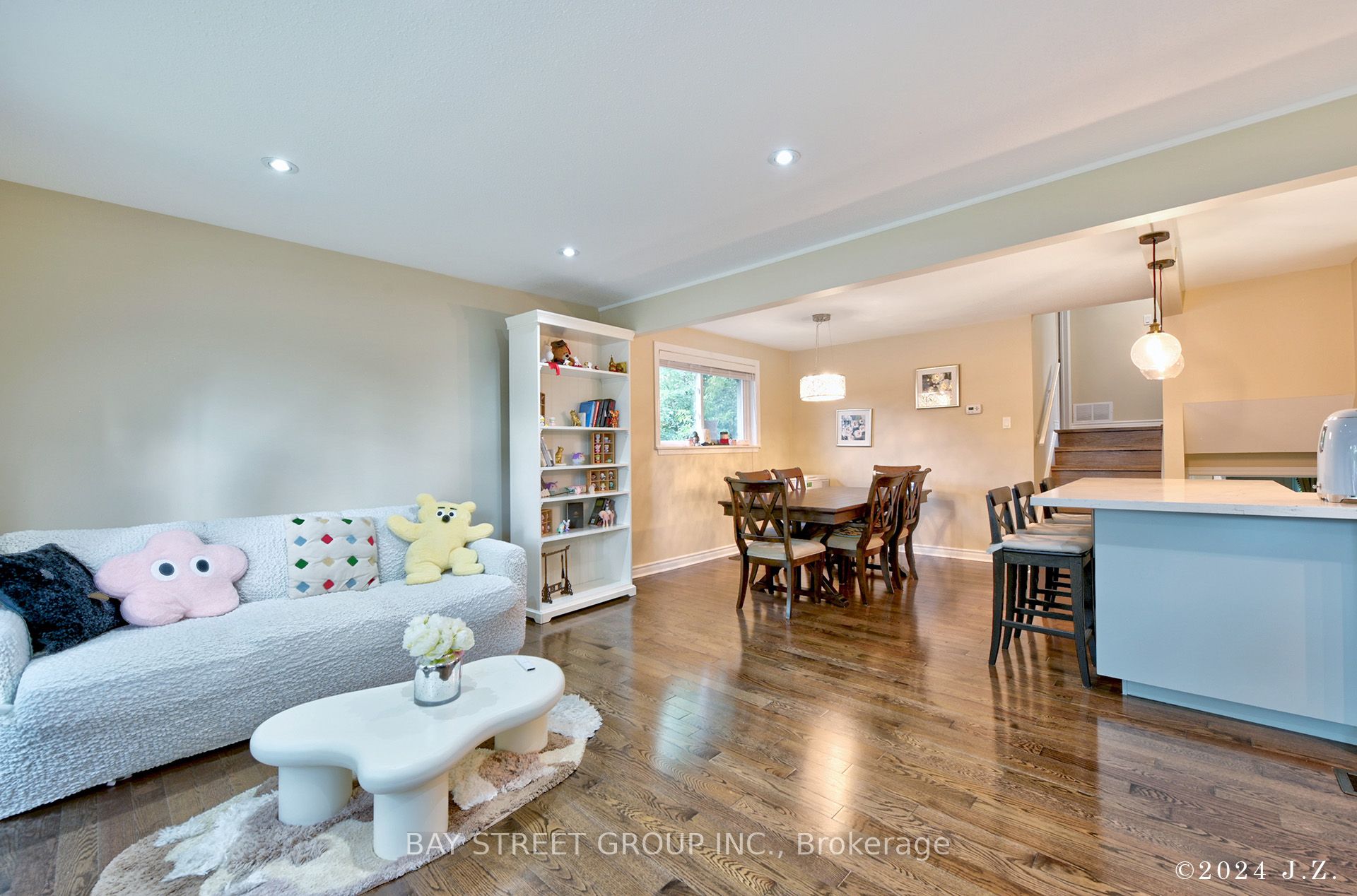 67 Grove Park Crescent Property Photo 3