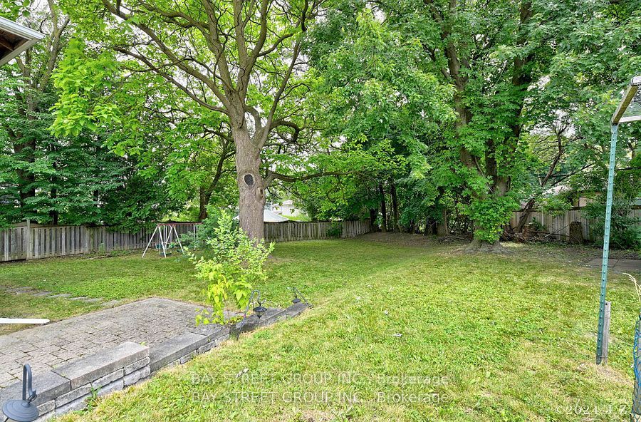 67 Grove Park Crescent Property Photo 15