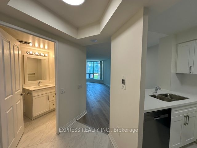 #707 - 942 Yonge Street Property Photo 1