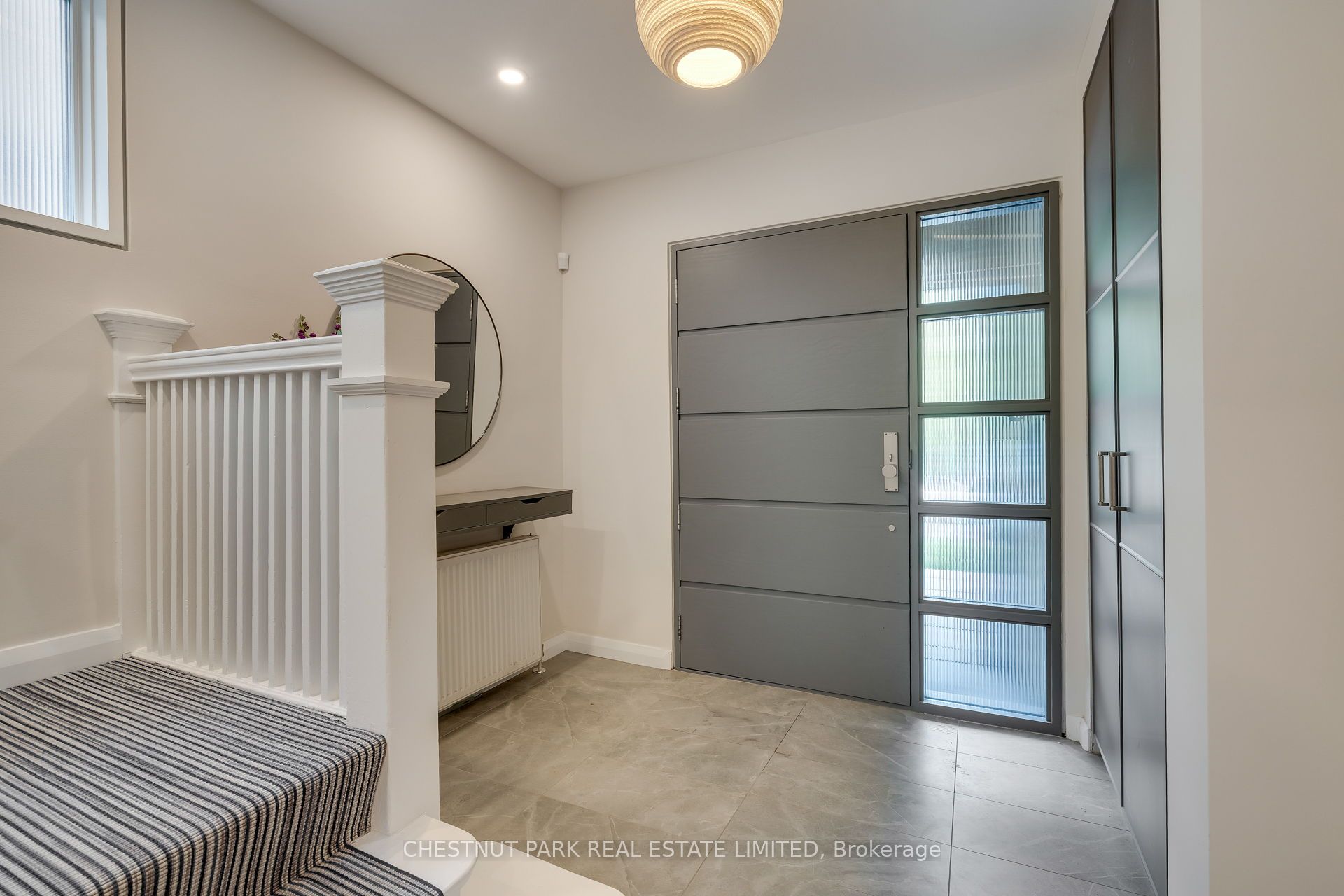 16 Inglewood Drive Property Photo 3