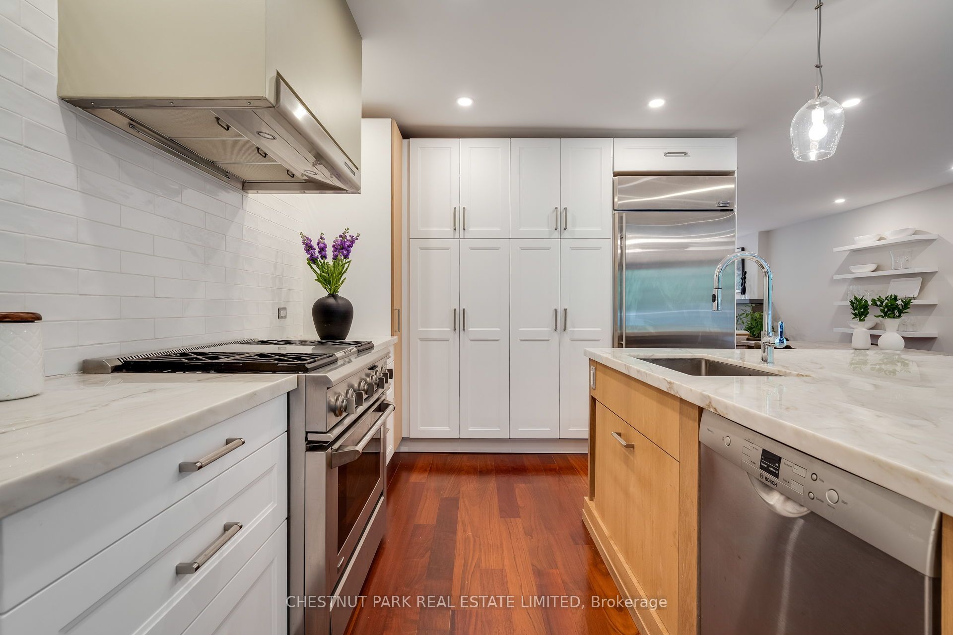 16 Inglewood Drive Property Photo 11