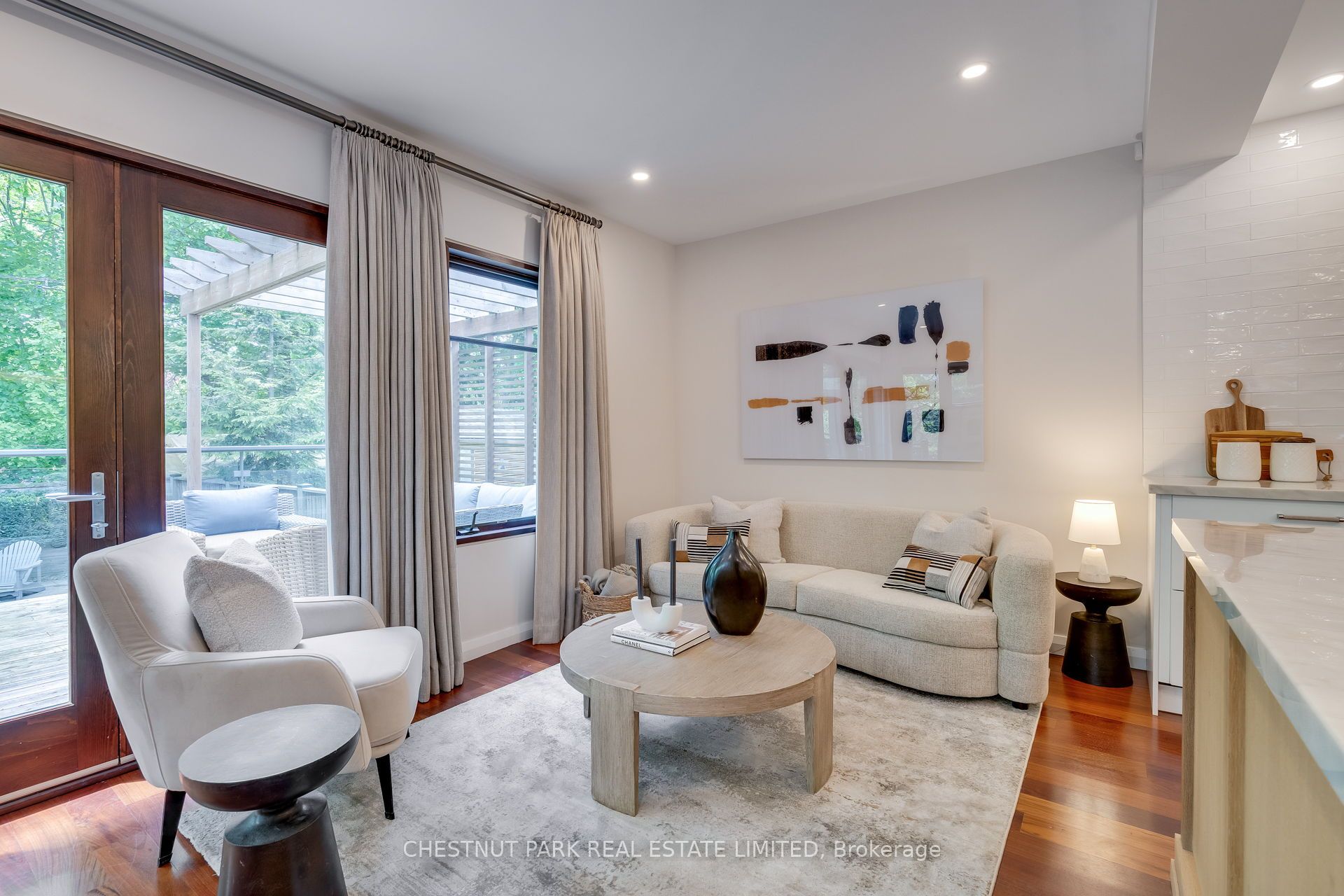 16 Inglewood Drive Property Photo 14