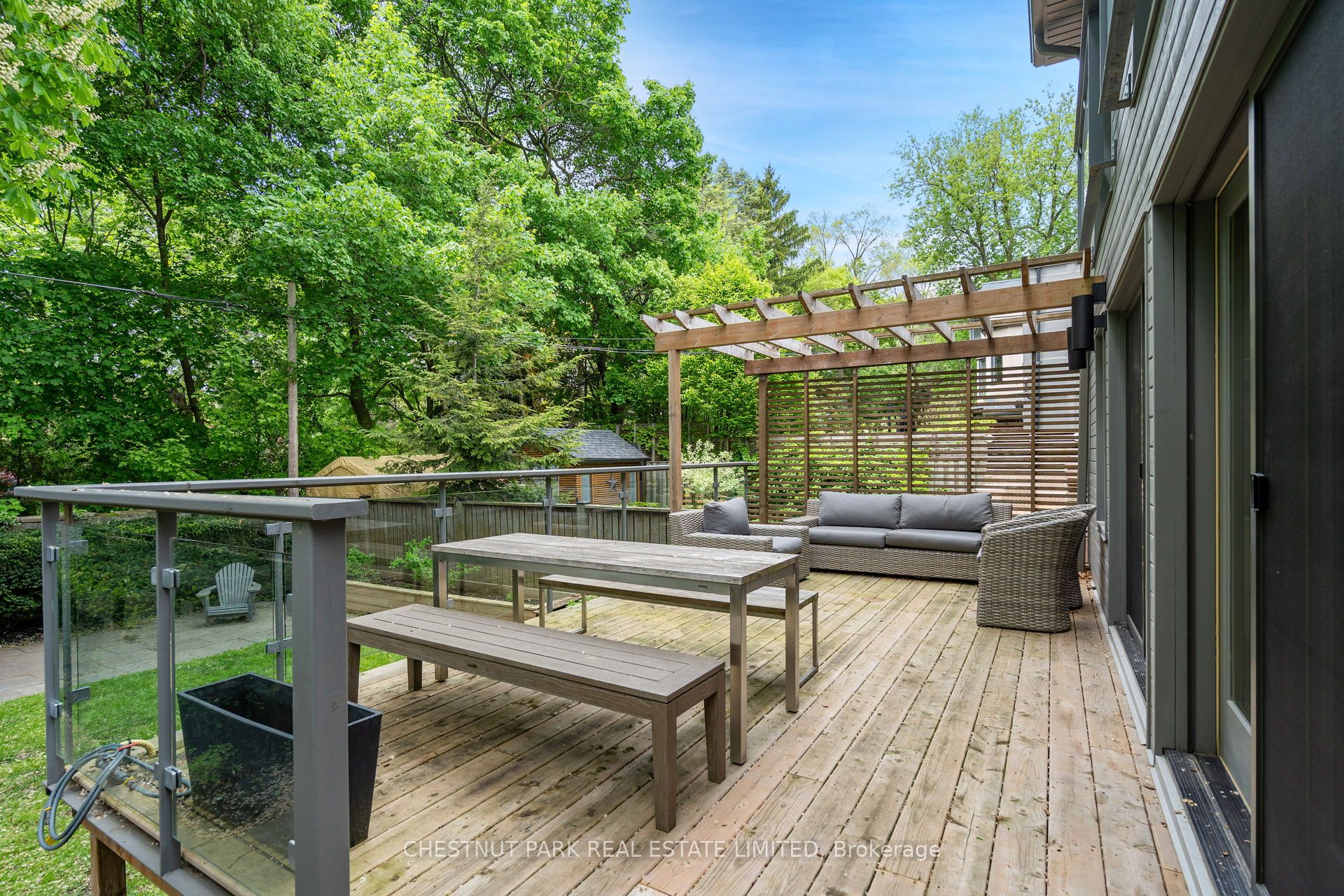 16 Inglewood Drive Property Photo 15