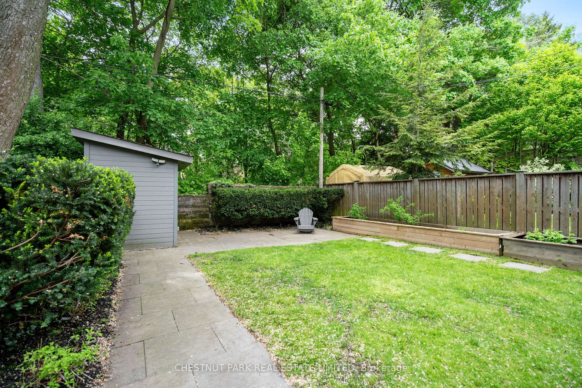 16 Inglewood Drive Property Photo 40
