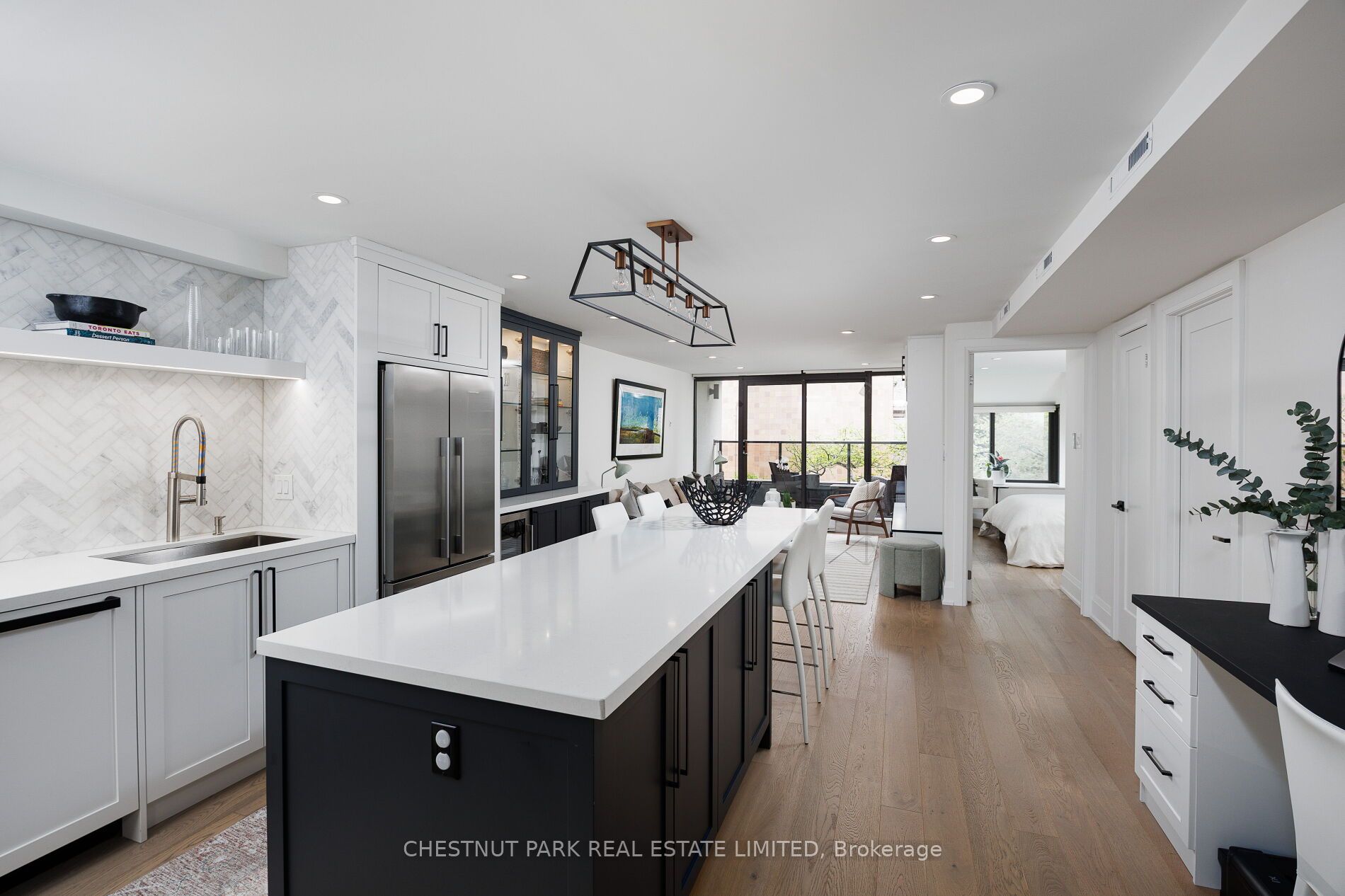 #203 - 40 Oaklands Avenue Property Photo 1