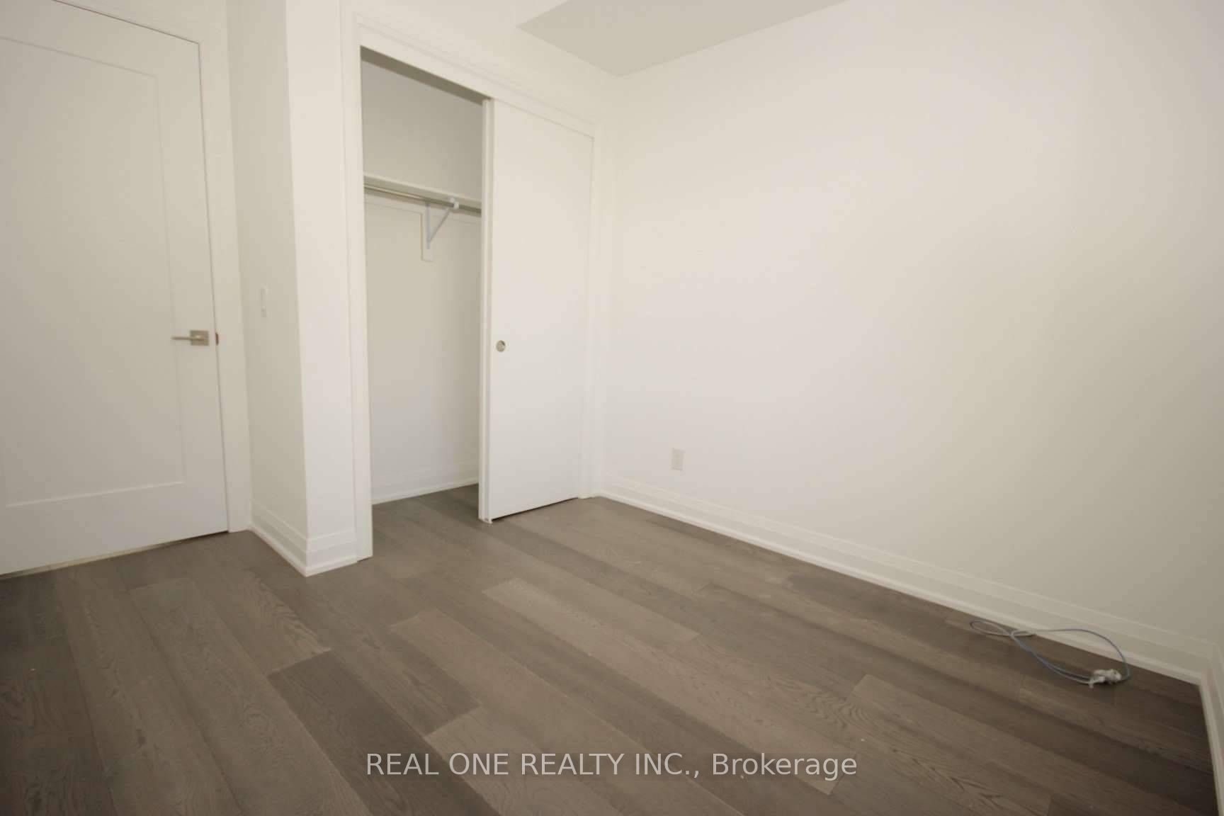 #4 - 35 Dervock Crescent Property Photo 12
