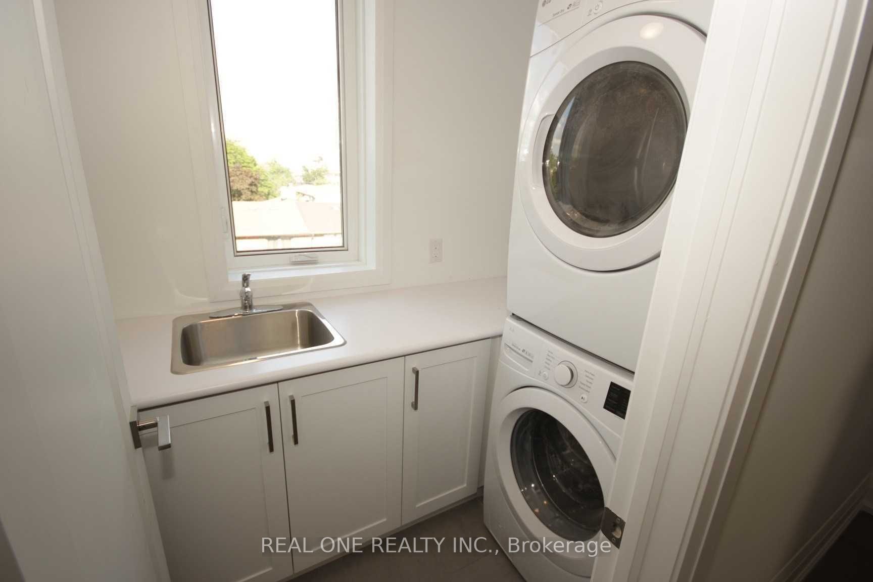 #4 - 35 Dervock Crescent Property Photo 15