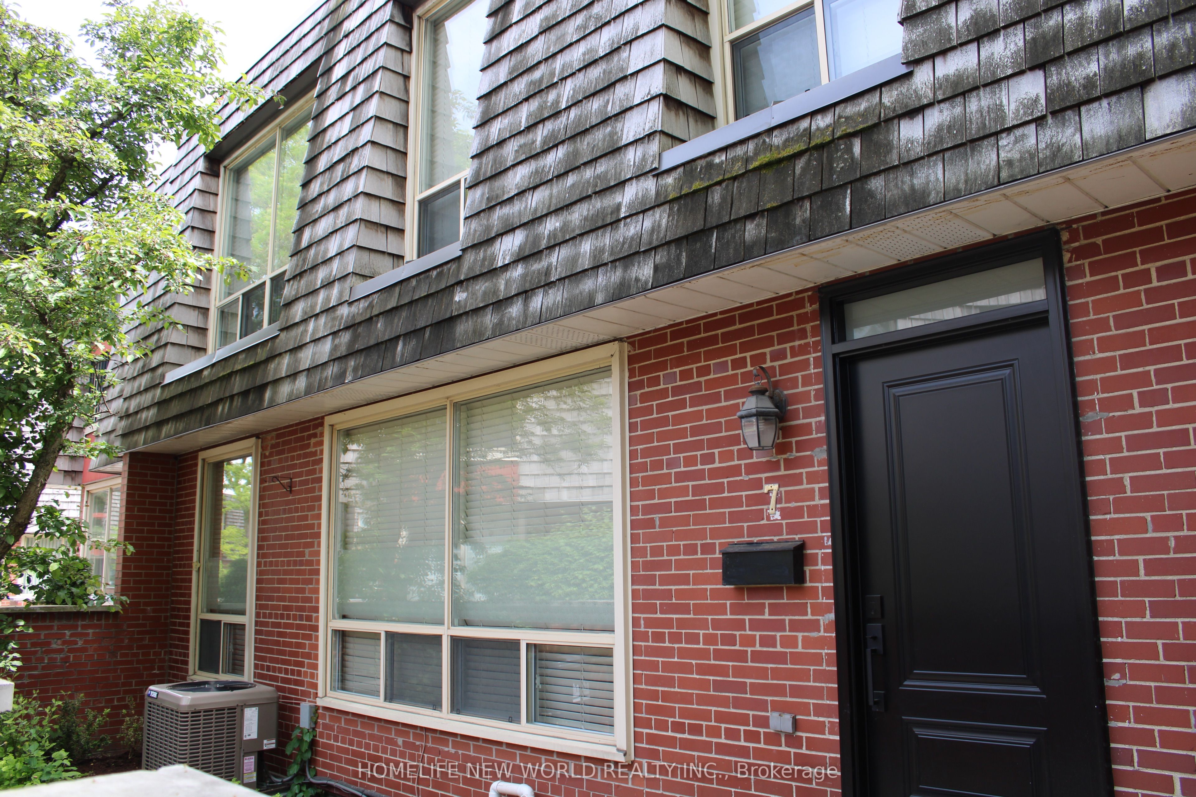 #7 - 69 Upper Canada Drive Property Photo 1