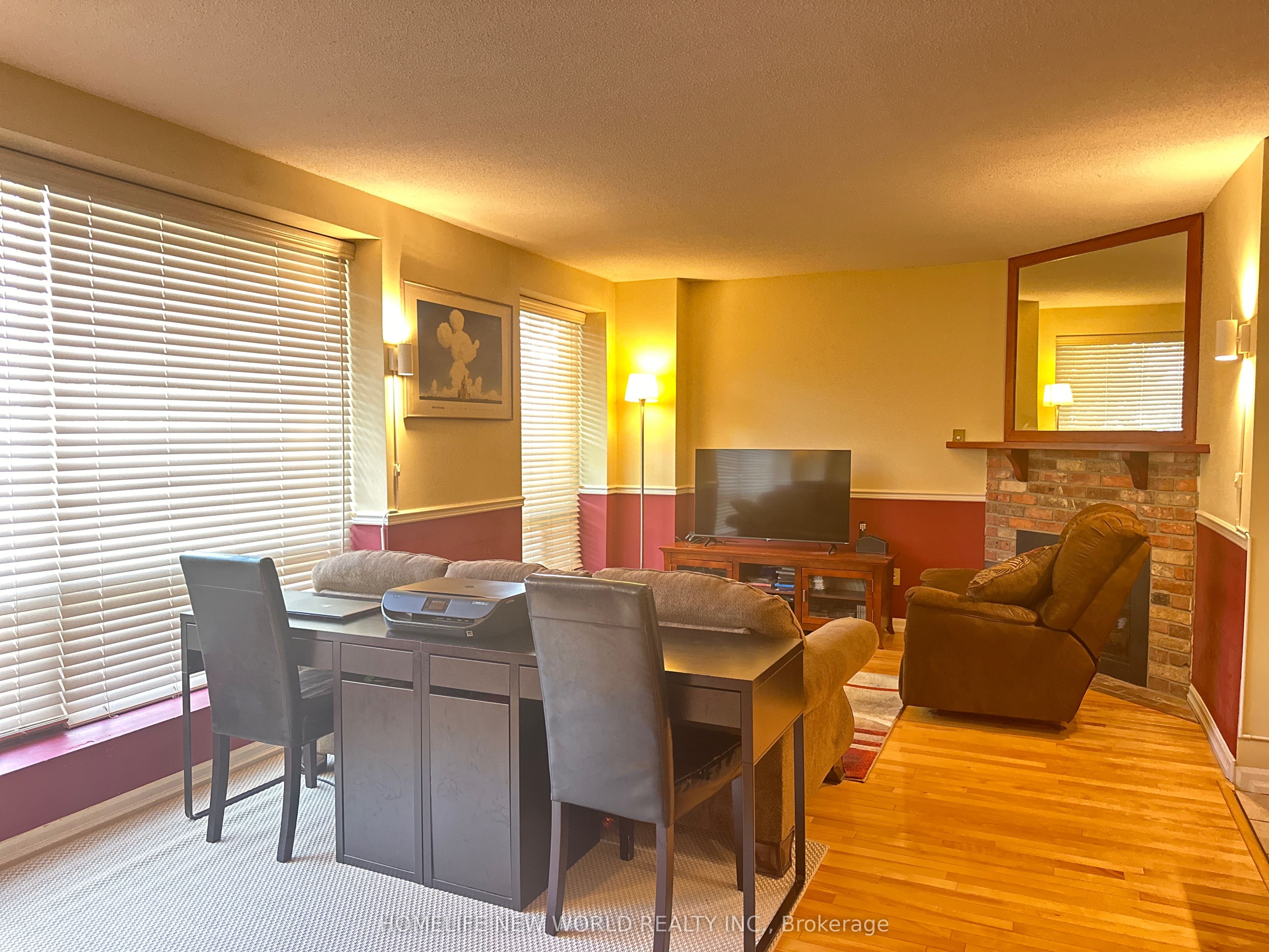 #7 - 69 Upper Canada Drive Property Photo 5