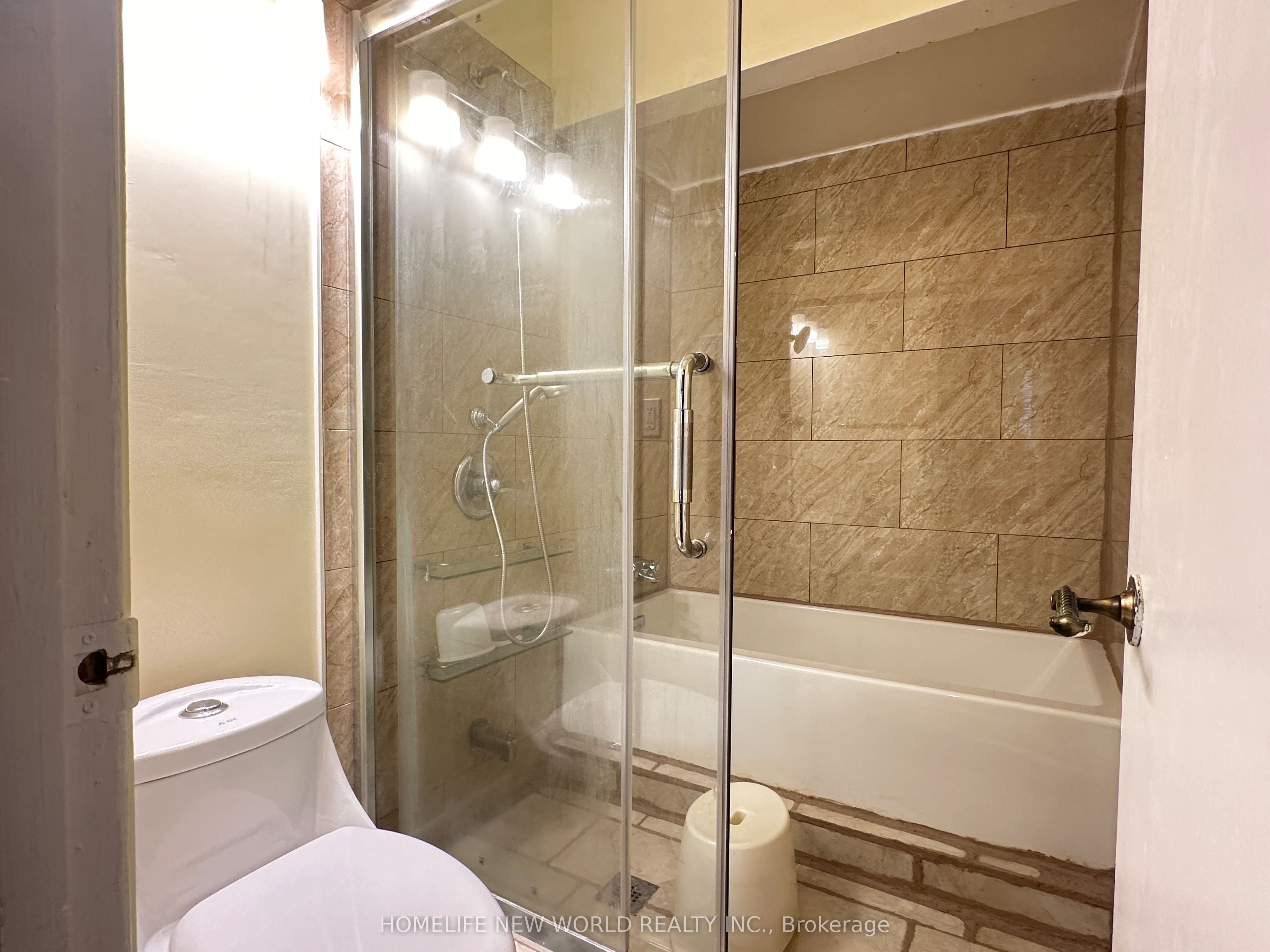 #7 - 69 Upper Canada Drive Property Photo 11