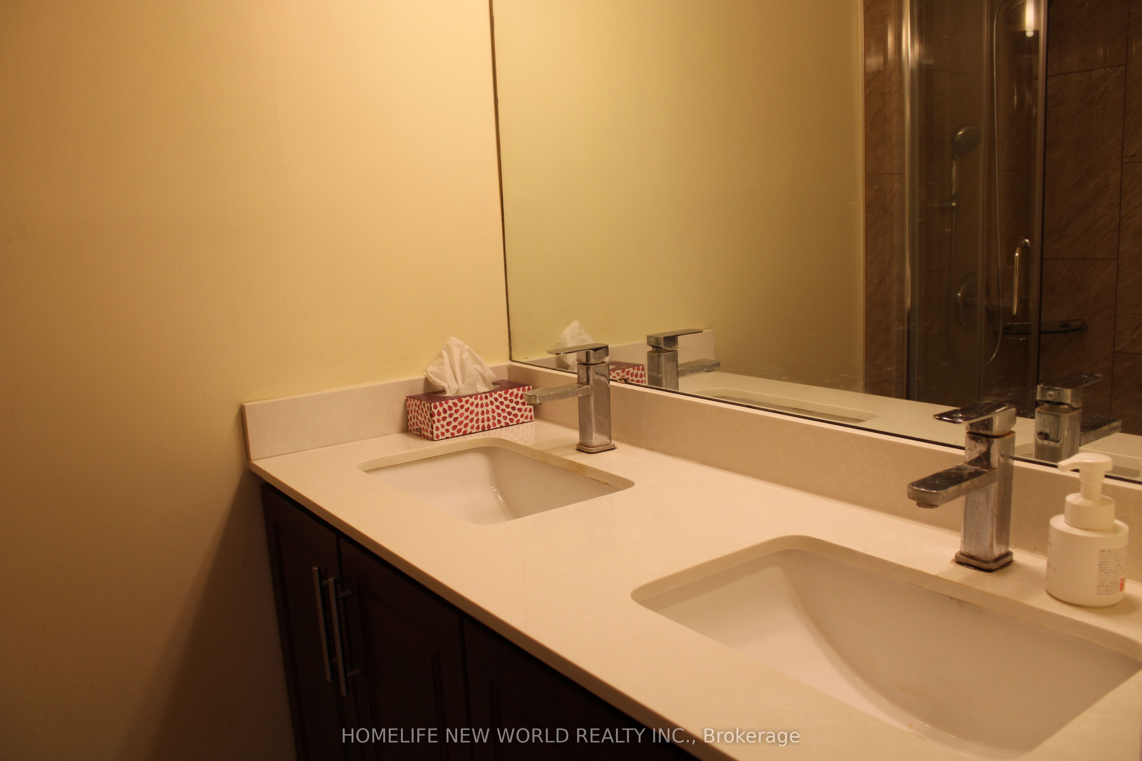 #7 - 69 Upper Canada Drive Property Photo 14