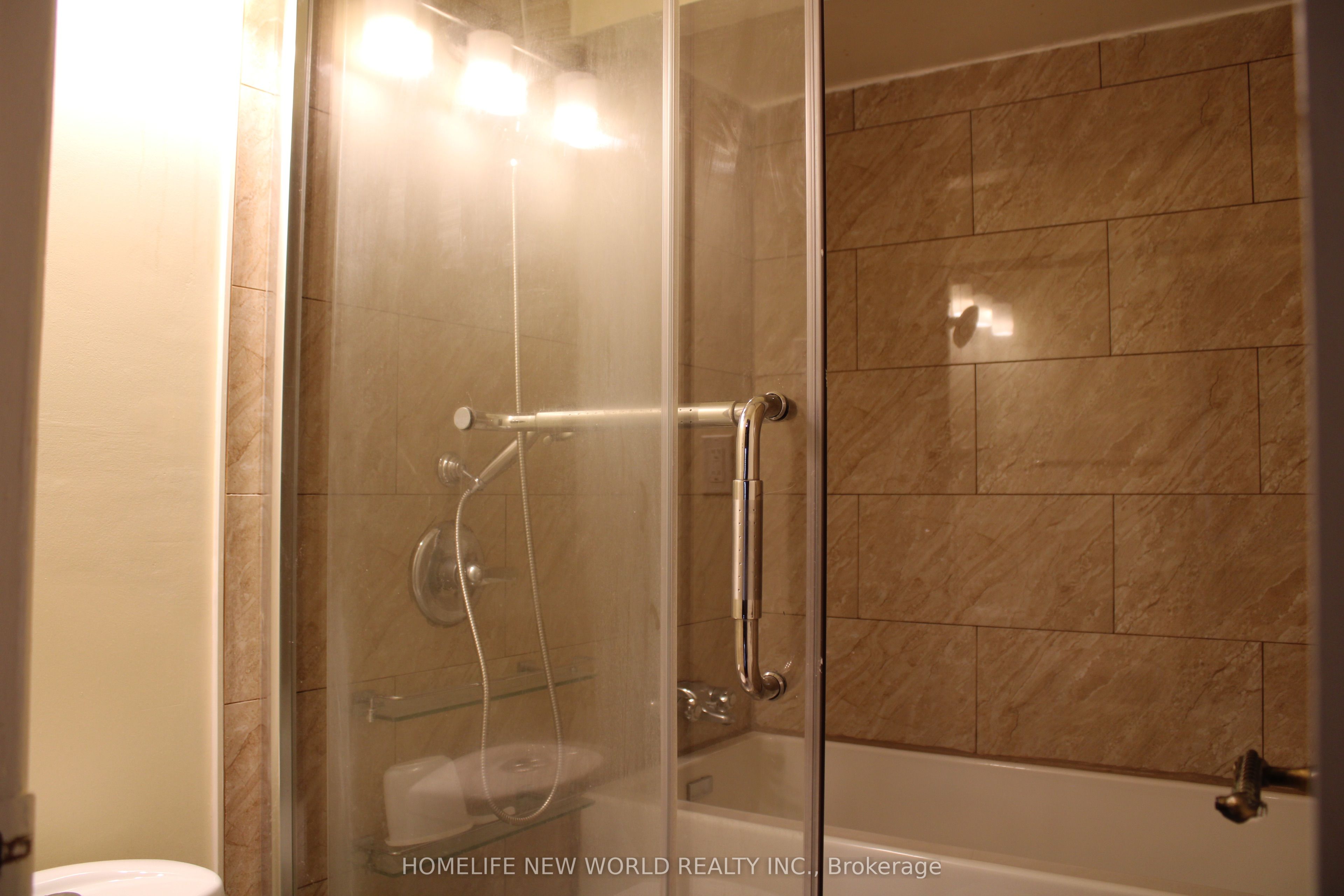 #7 - 69 Upper Canada Drive Property Photo 15