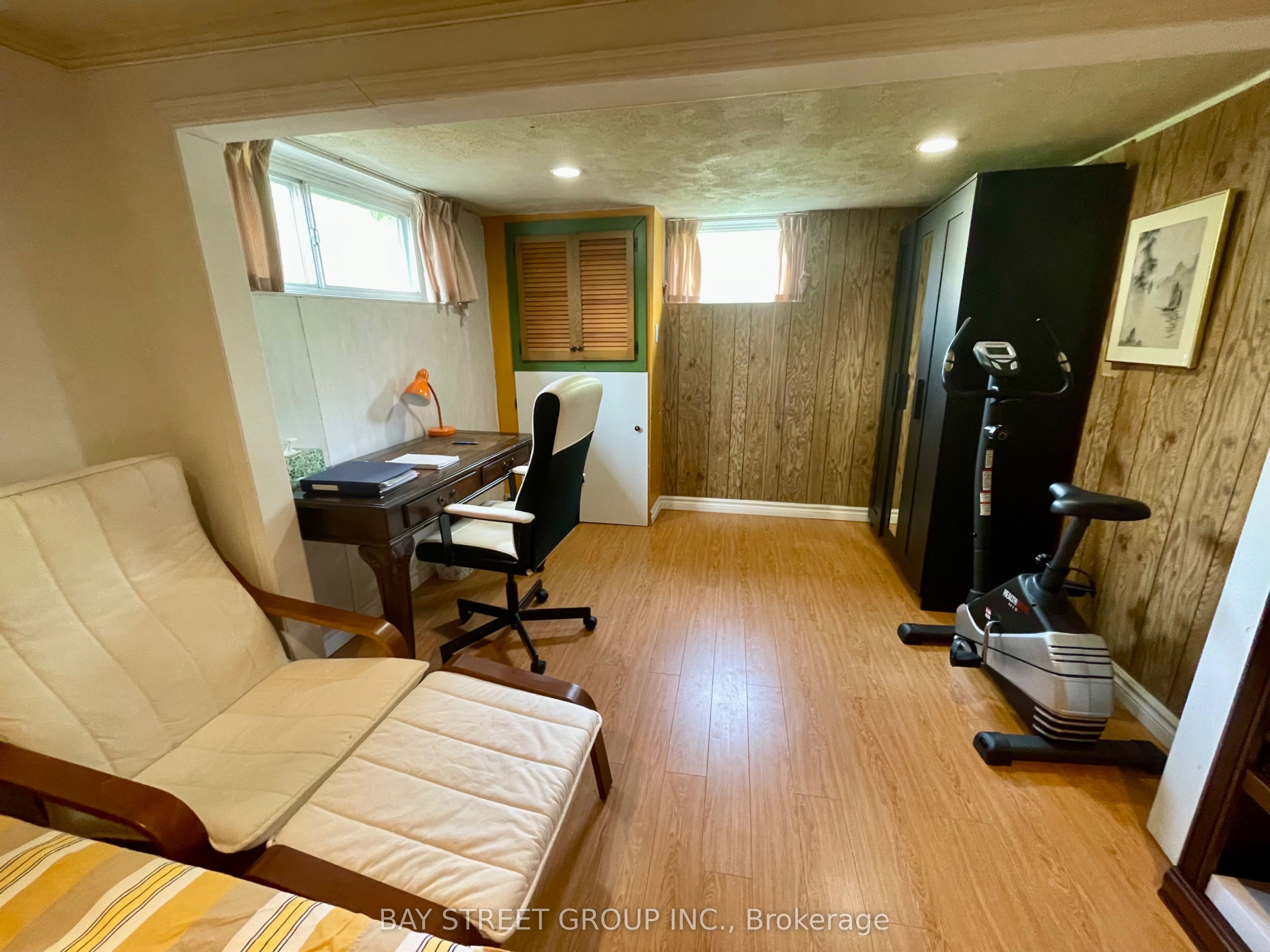 1 Devondale Avenue W Property Photo 1