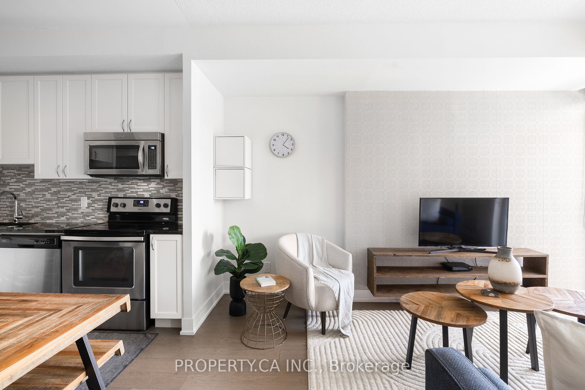 68 Merton Street 404 Property Photo 1