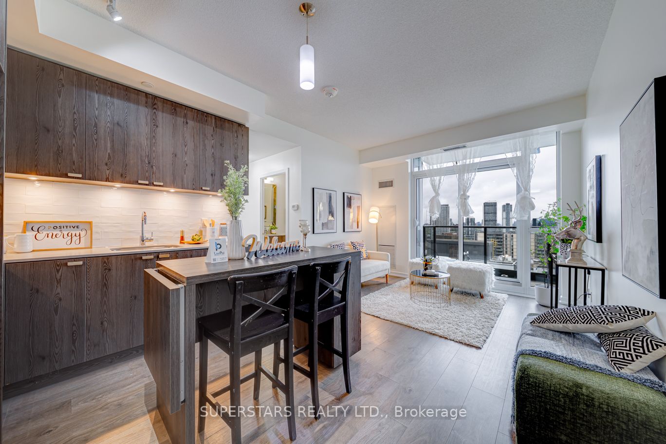 #1910 - 56 Forest Manor Road Property Photo 5