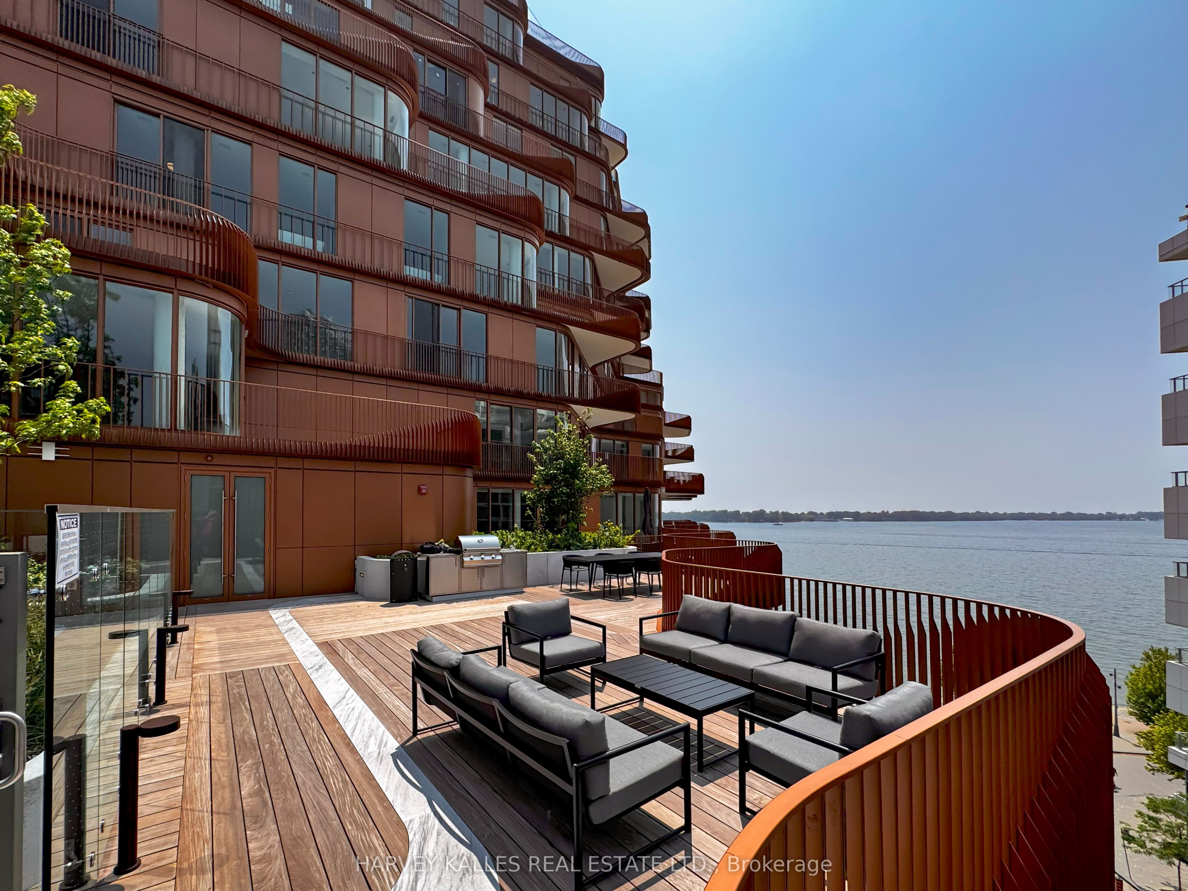 #701 - 155 Merchants Wharf