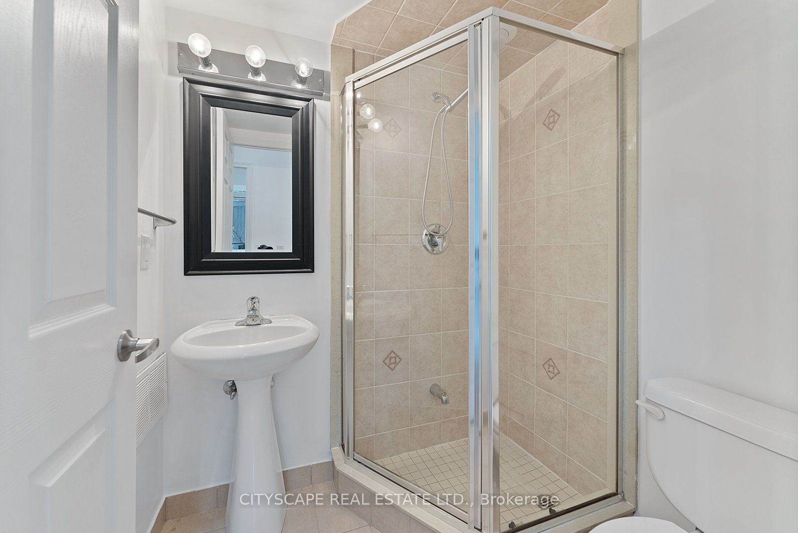 5500 Yonge Street 202 Property Photo 10