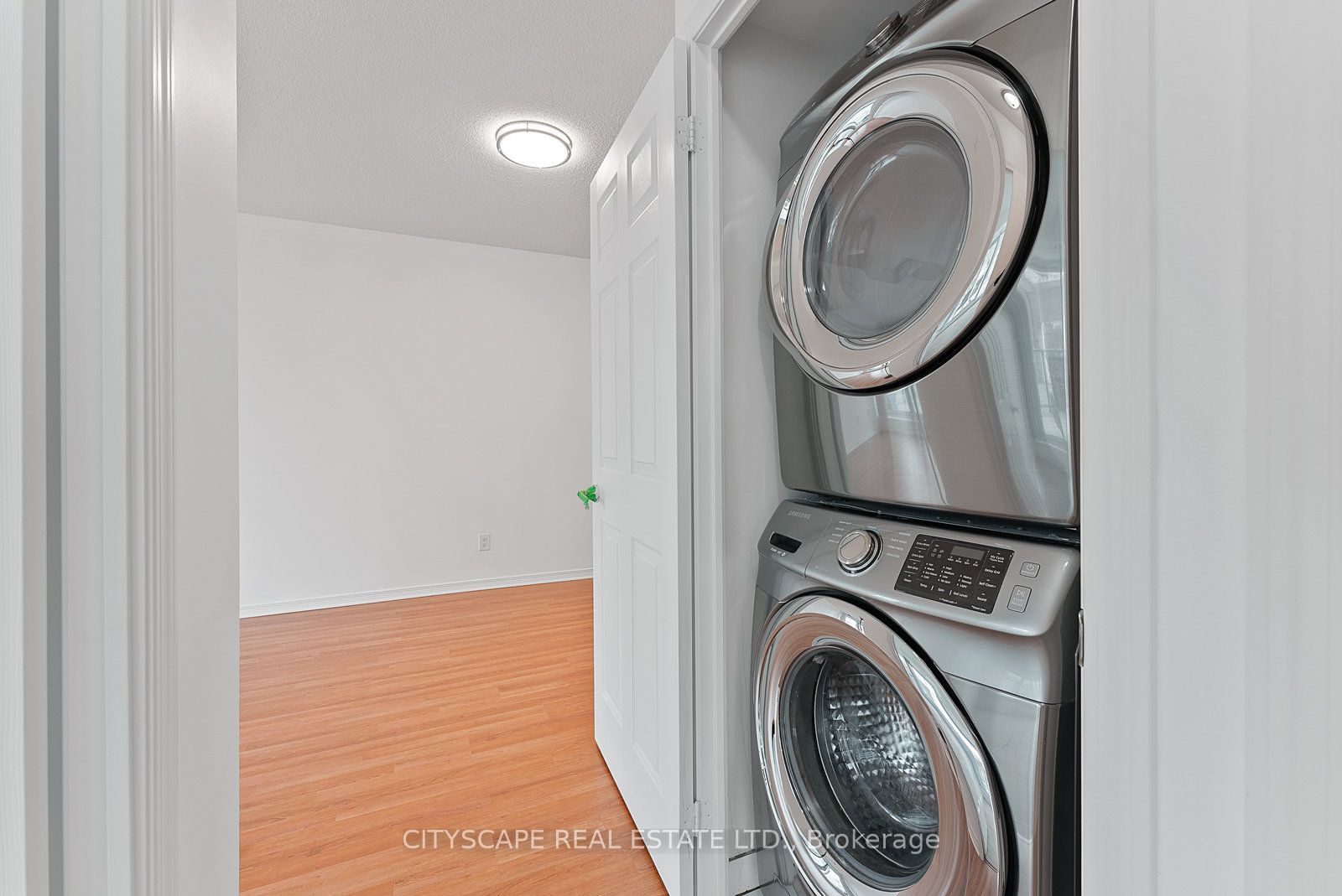 5500 Yonge Street 202 Property Photo 11