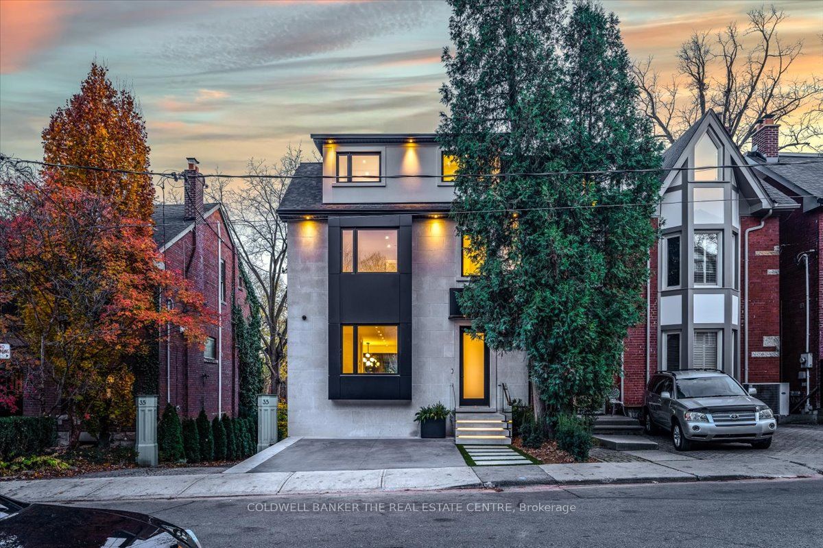 37 Woodlawn Avenue W Property Photo 2