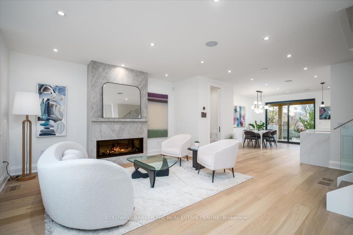 37 Woodlawn Avenue W Property Photo 7