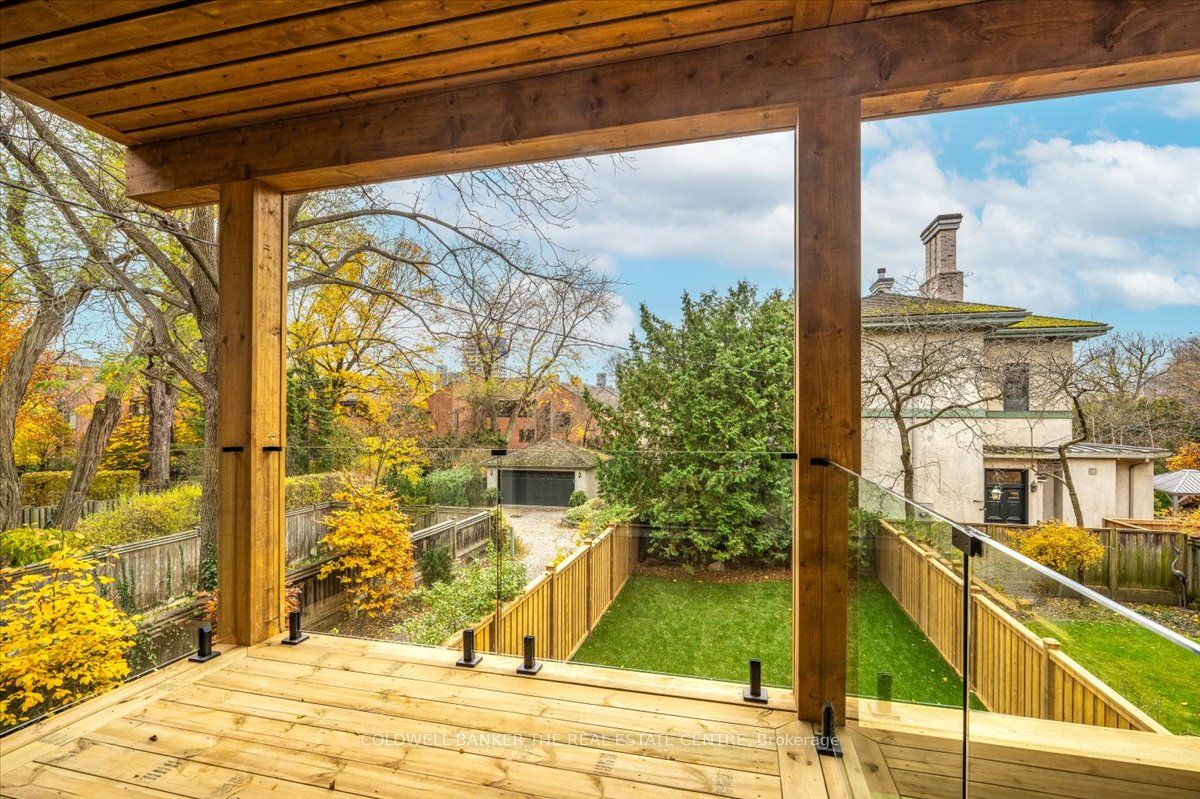 37 Woodlawn Avenue W Property Photo 11