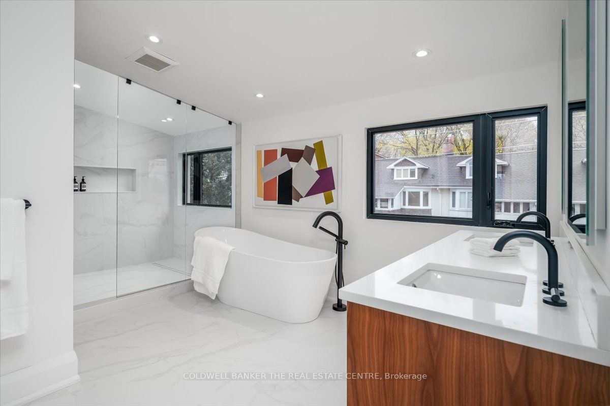 37 Woodlawn Avenue W Property Photo 27