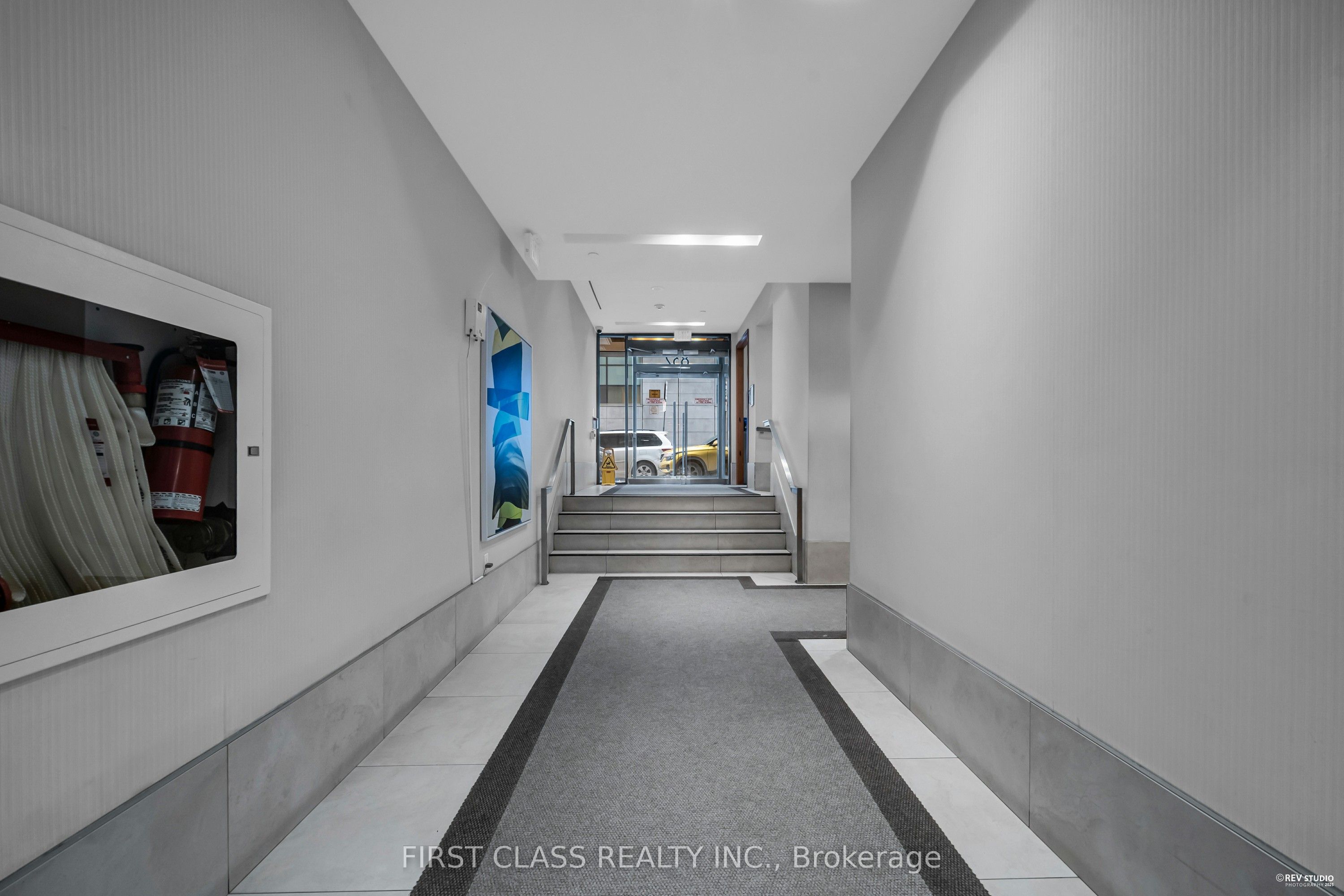 #4609 - 832 Bay Street Property Photo 7